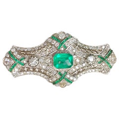 Antique 1900 Emerald Brooch, 18 Carat Yellow Gold, Platinum and Diamonds