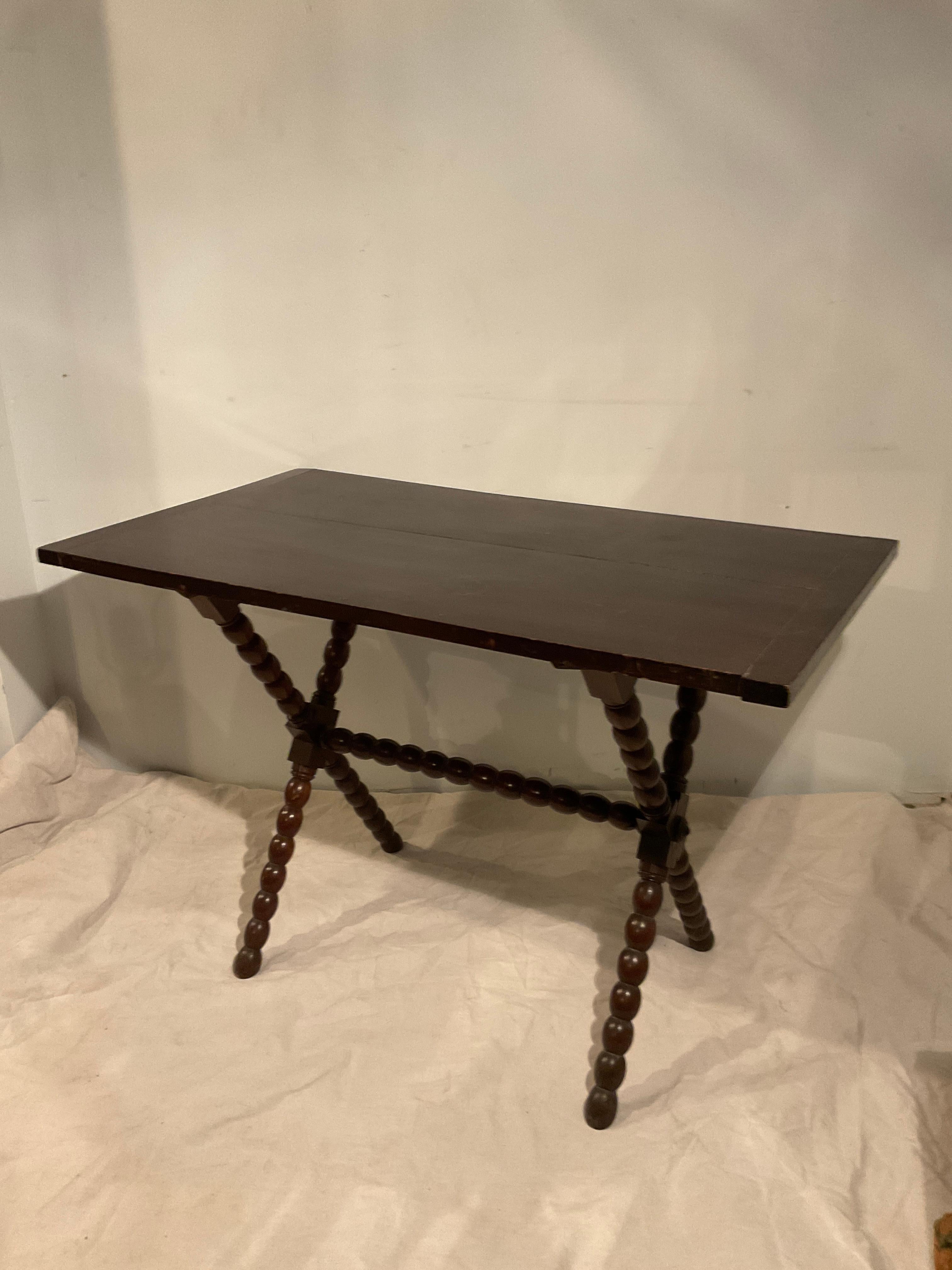 1900 English Bobbin Table In Good Condition For Sale In Tarrytown, NY