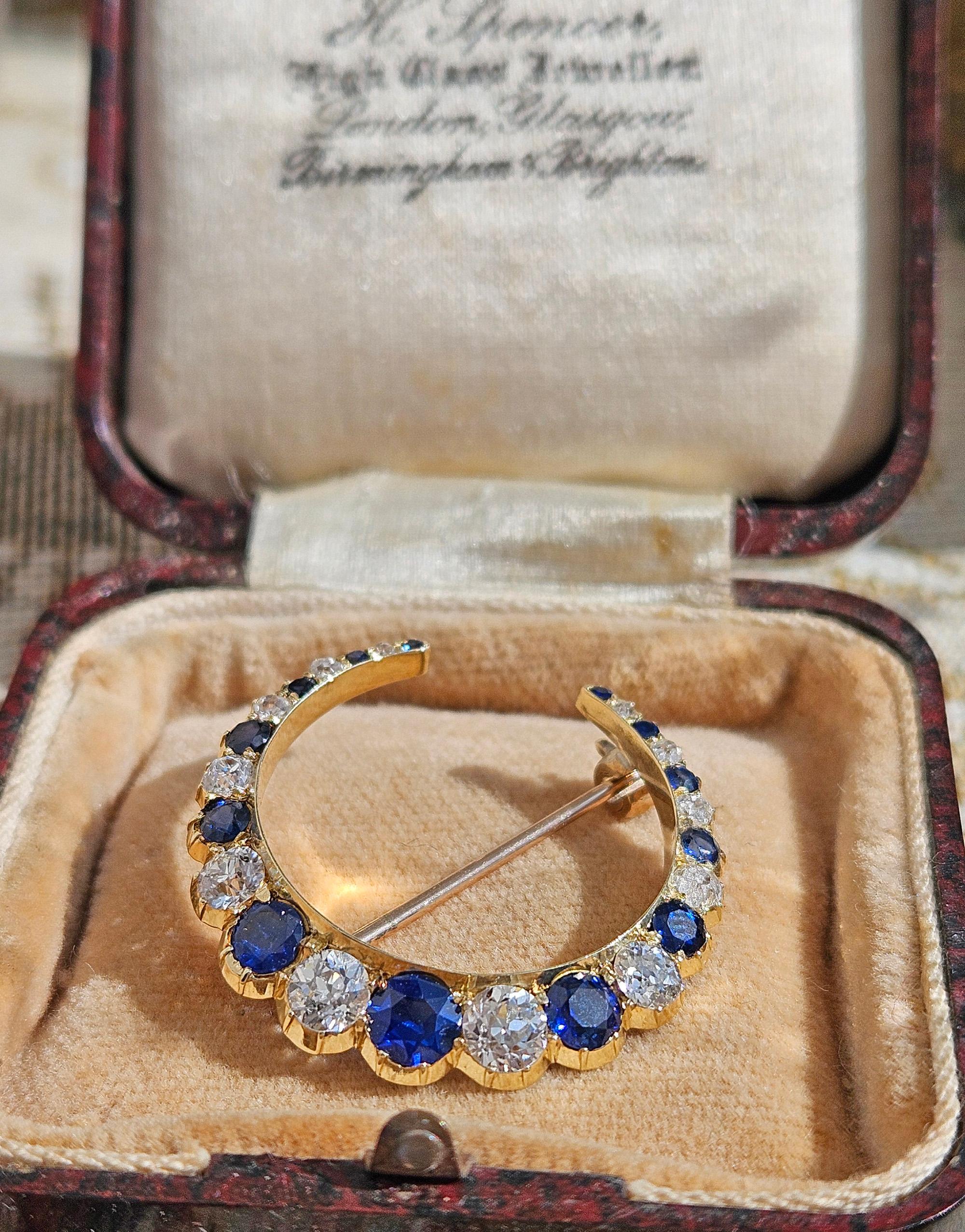 1900 English GIA 3.0ct Royal Blue No-Heat Sapphires Diamonds Crescent 14K Brooch For Sale 4