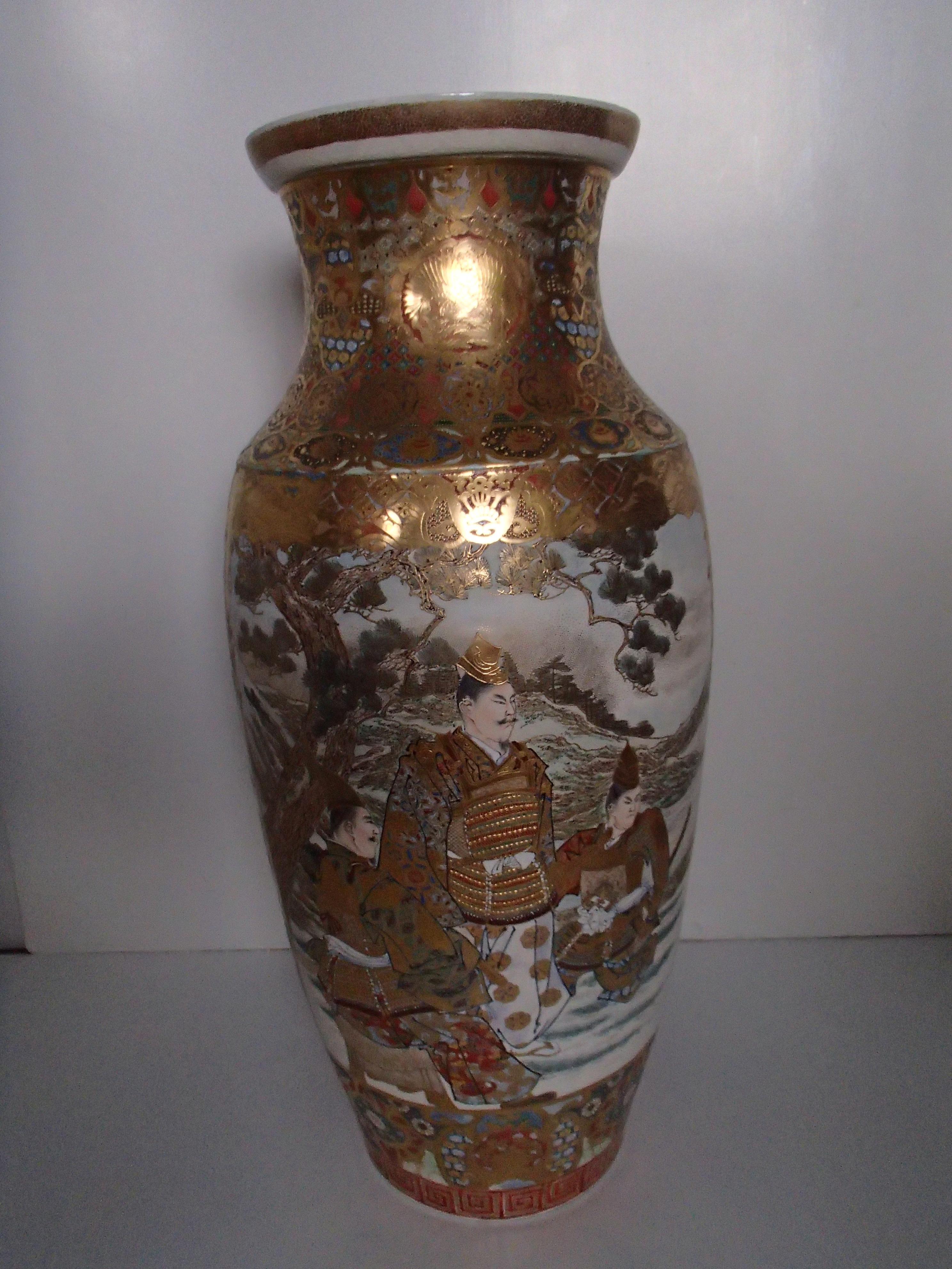 Late 19th Century 1900 Japanese Satsuma Porcelain Huge Vase with Samurai Scenes For Sale