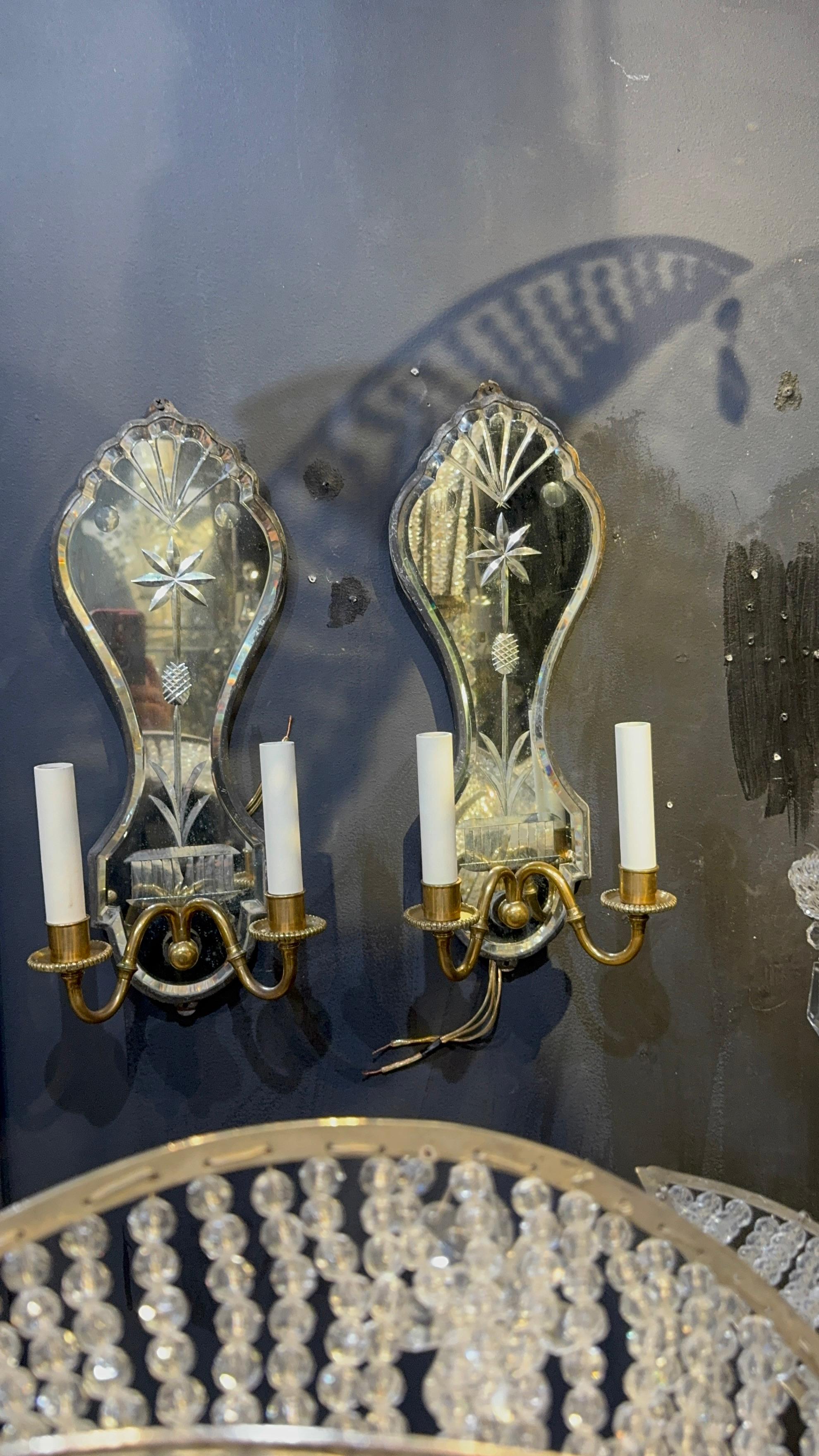 Américain 1900 Grandes appliques en miroir gravé Caldwell en vente