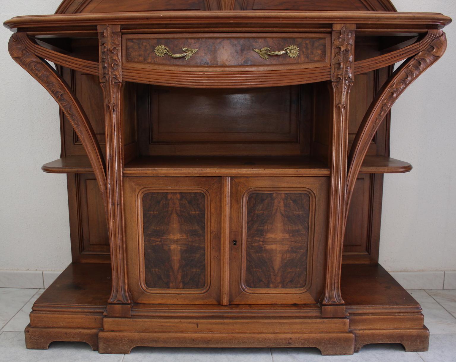 1900 Louis Majorelle Chicorée Modell Esszimmergarnitur im Zustand „Gut“ im Angebot in Marseille, FR