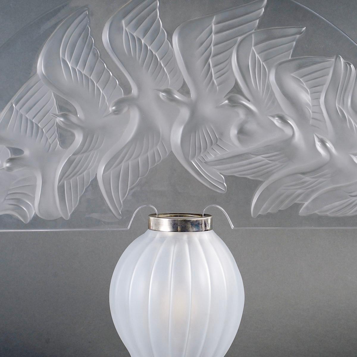 Molded 1900 Marie Claude Lalique Lamp Hokkaido Crystal 