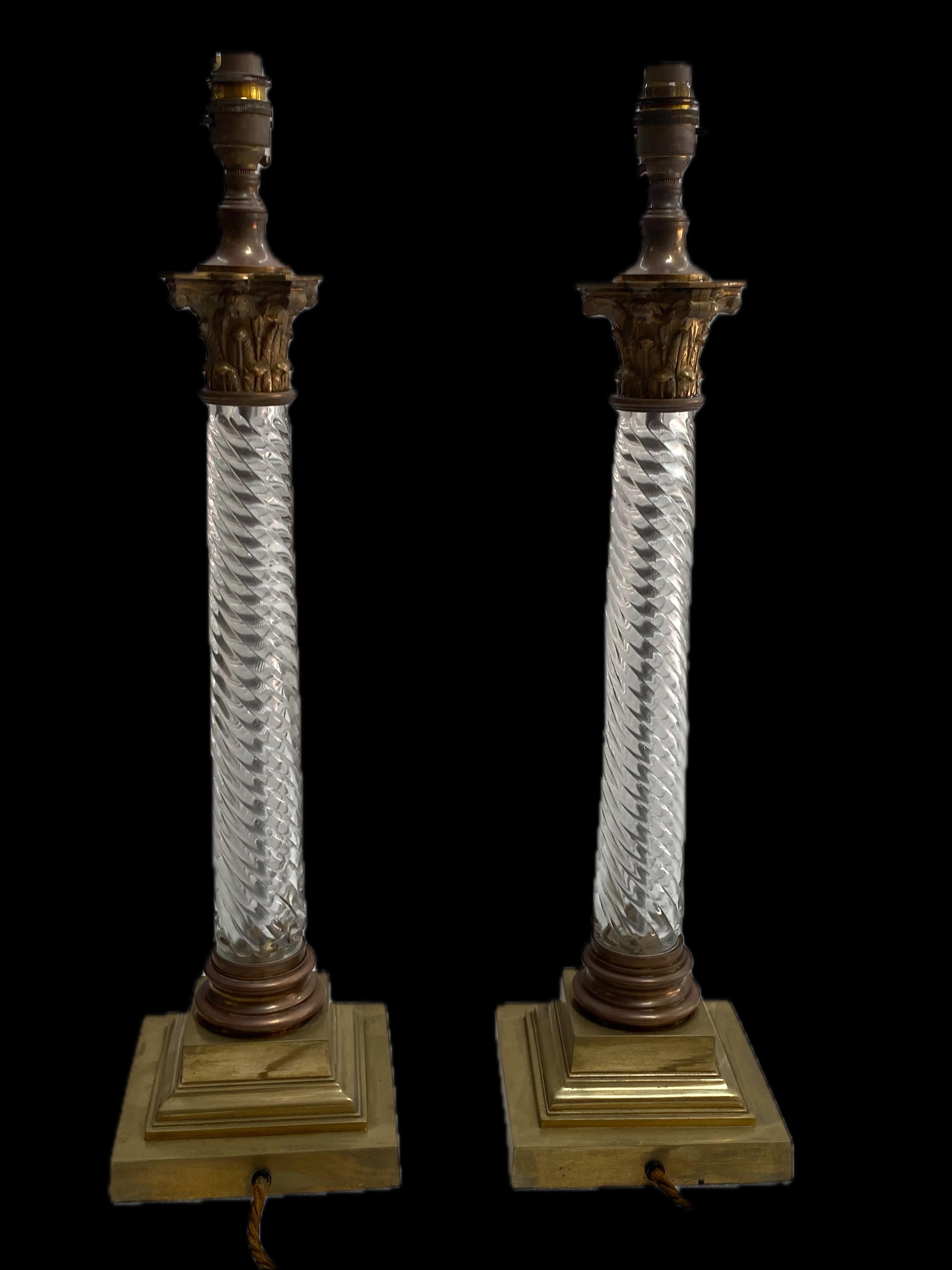 1900′ Pareja de lámparas de estilo renacentista de cristal y bronce de Baccarat en venta 8
