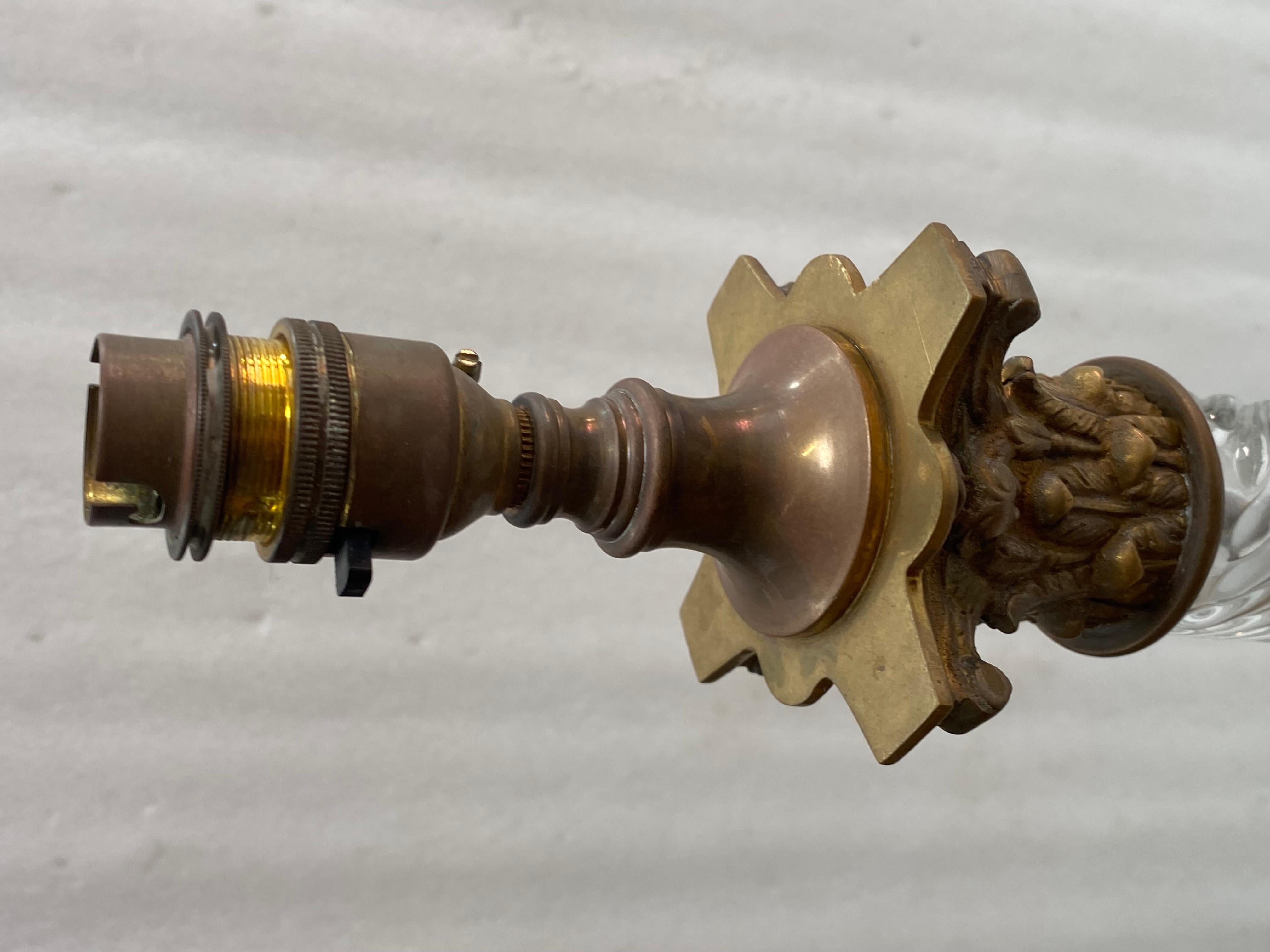 1900′ Pareja de lámparas de estilo renacentista de cristal y bronce de Baccarat Renacimiento en venta