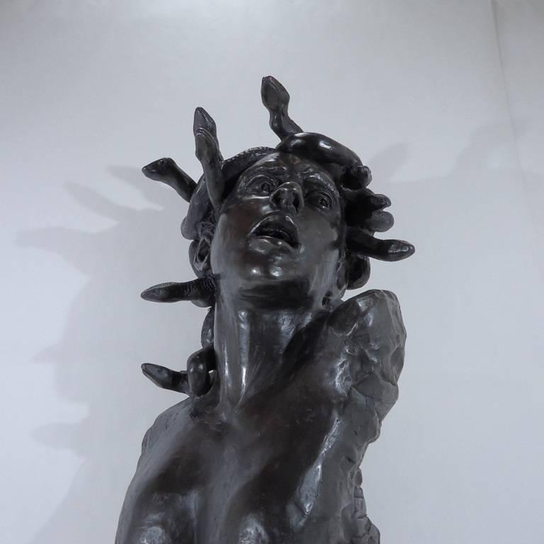 1900 Paul Debois Liberty Decò Bronze Sculpture Gorgon Medusa For Sale 1