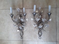 Appliques murales Art Nouveau françaises 1900 avec forme florale en fer et cristal Maison Bagues