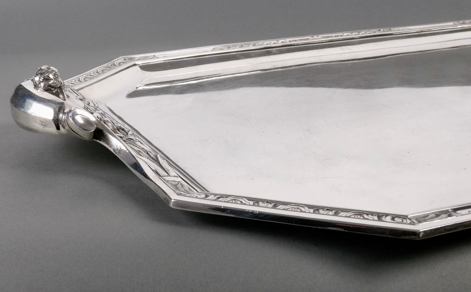 1900 Rare large solid silver tray, poicon with Minerve head,  - Tétard Frères 2