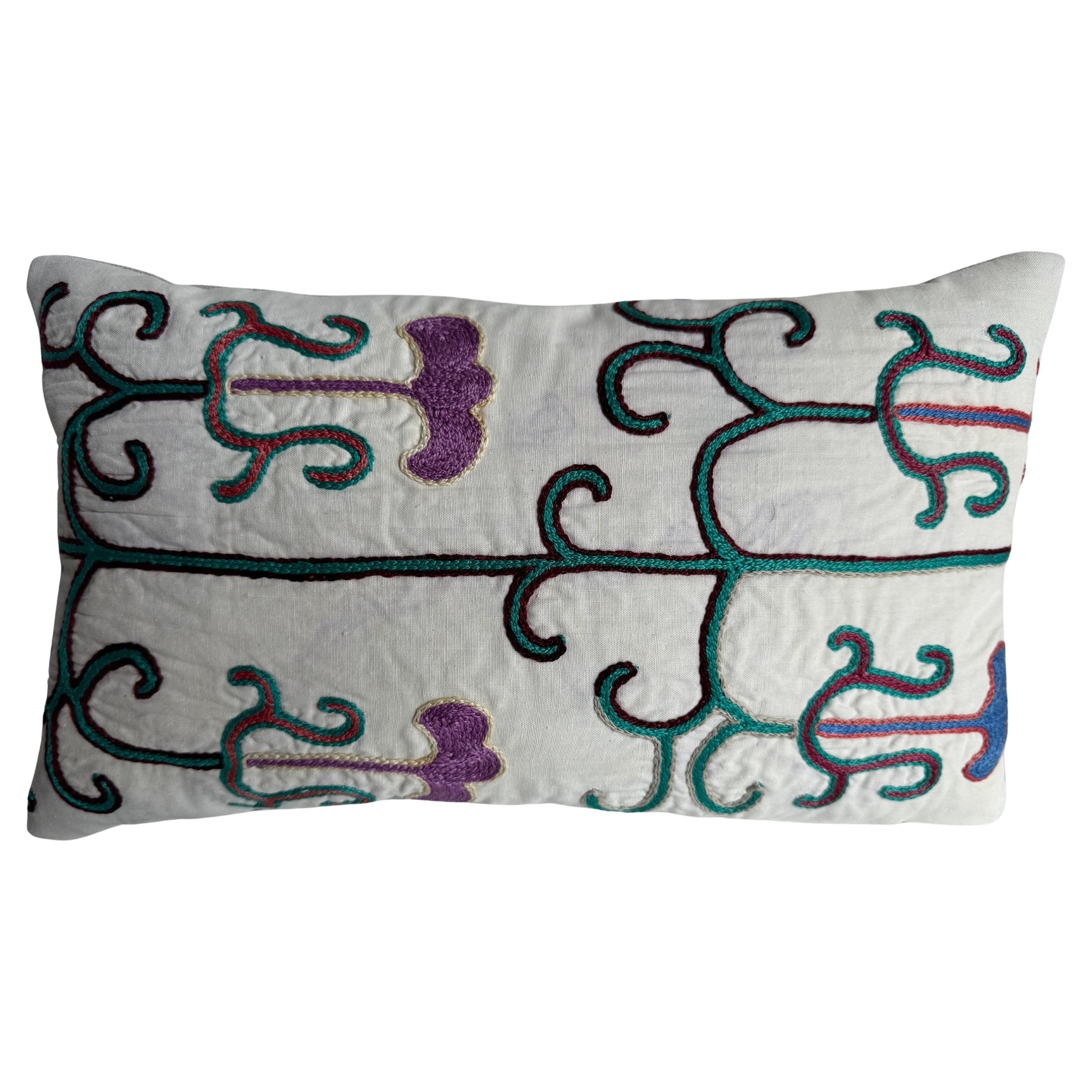 1900 Souzani Pillow 14x8
