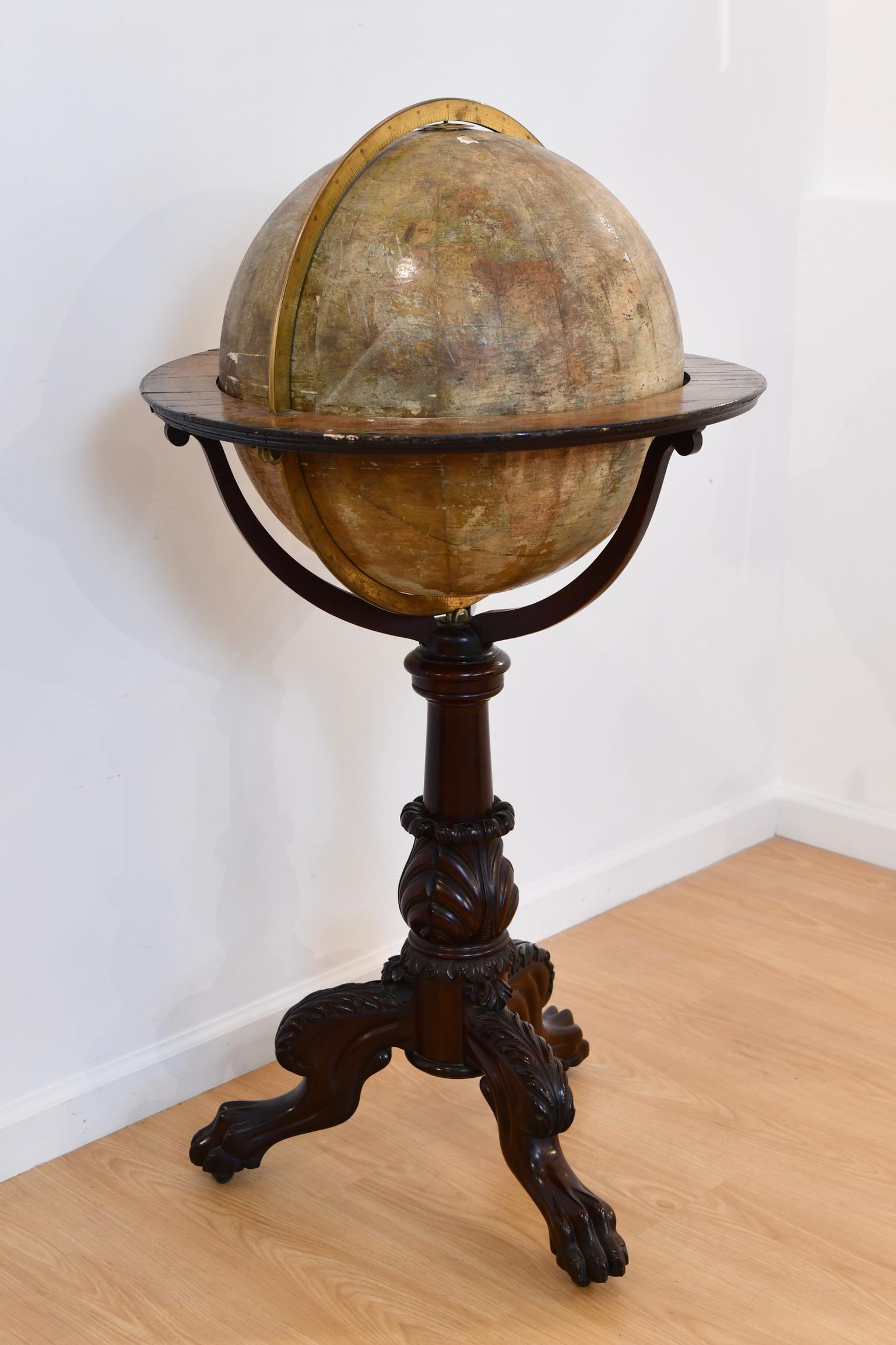 1900 Terrestrial Floor Globe In Fair Condition For Sale In Brooklyn, NY