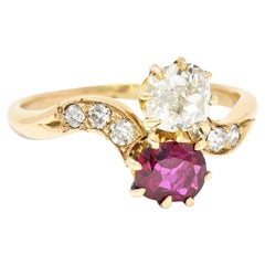 1900 Victorian 1.30 Carats Ruby Diamond 14 Karat Gold Toi Et Moi Ring