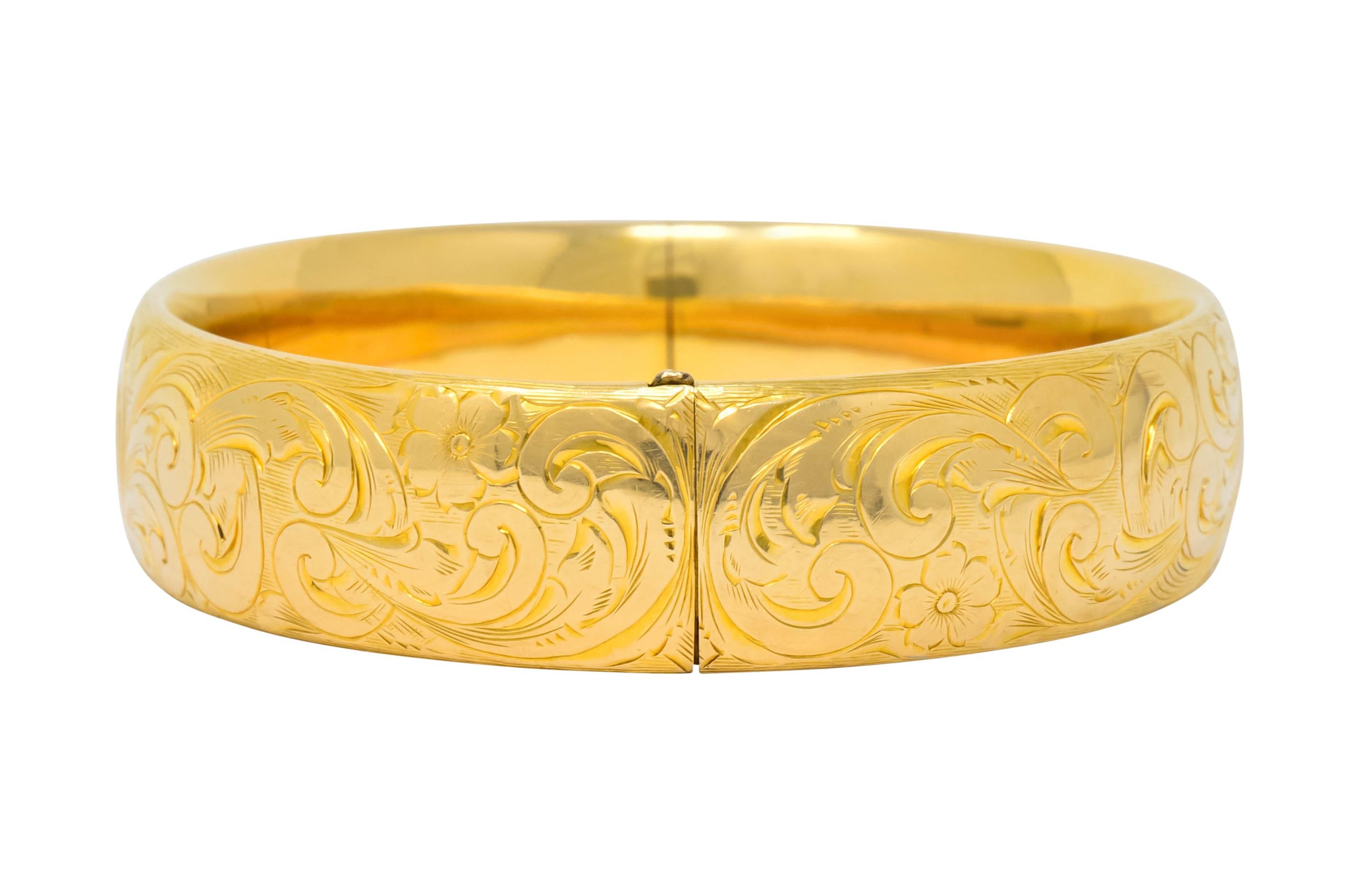1900 Victorian 14 Karat Yellow Gold Floral Foliate Bangle Bracelet In Excellent Condition In Philadelphia, PA