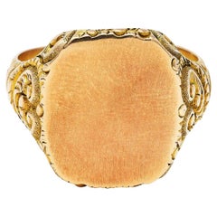 1900 Victorian 14 Karat Yellow Gold Scrolling Cushion Signet Ring