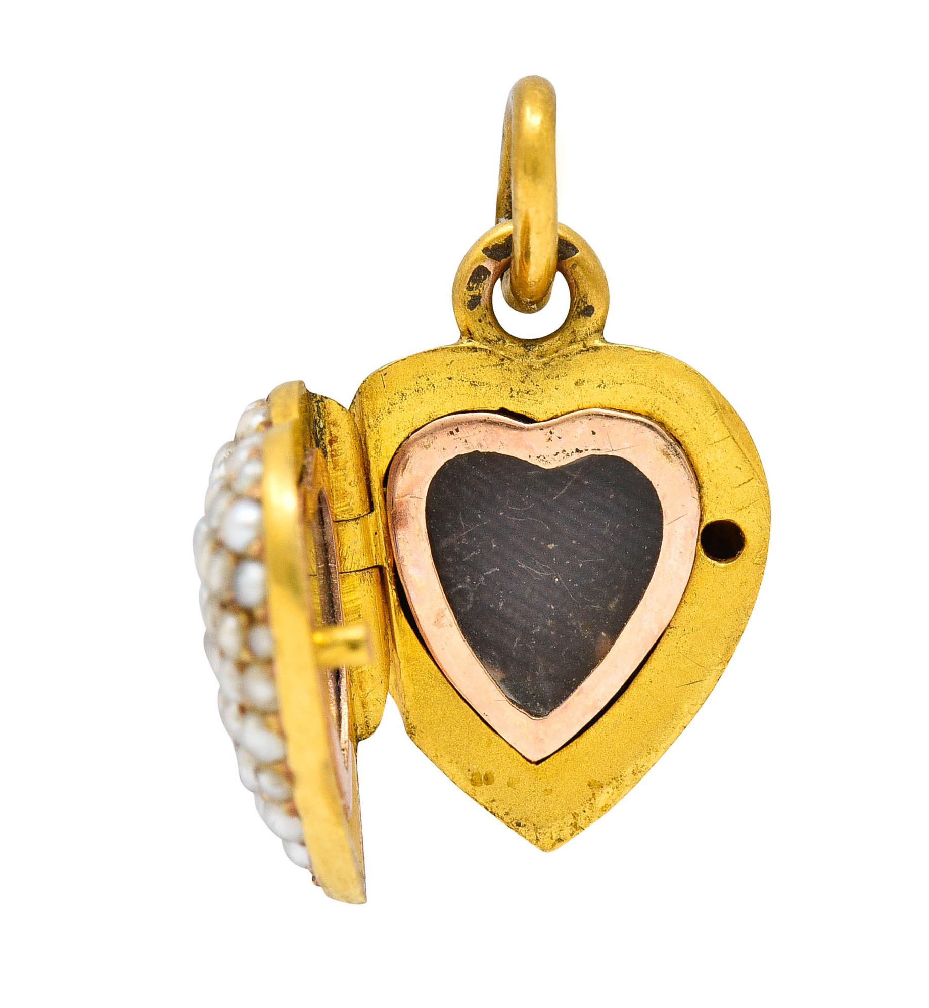 Women's or Men's 1900 Victorian Natural Freshwater Pearl 18 Karat Gold Heart Locket Charm
