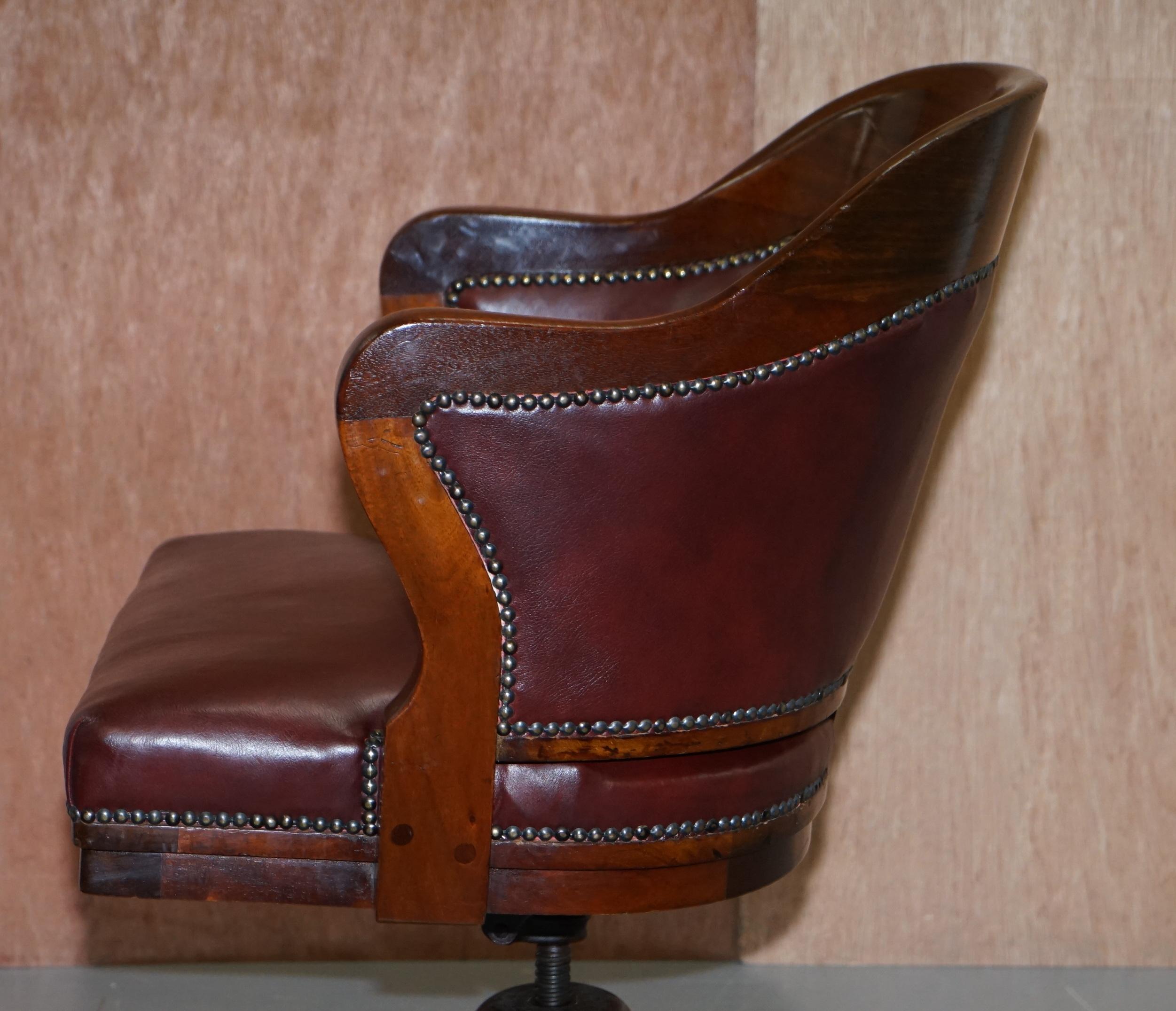 1900 Wylie & Lochhead by Appointment to the King Oxblood Leather Captains Chair 13