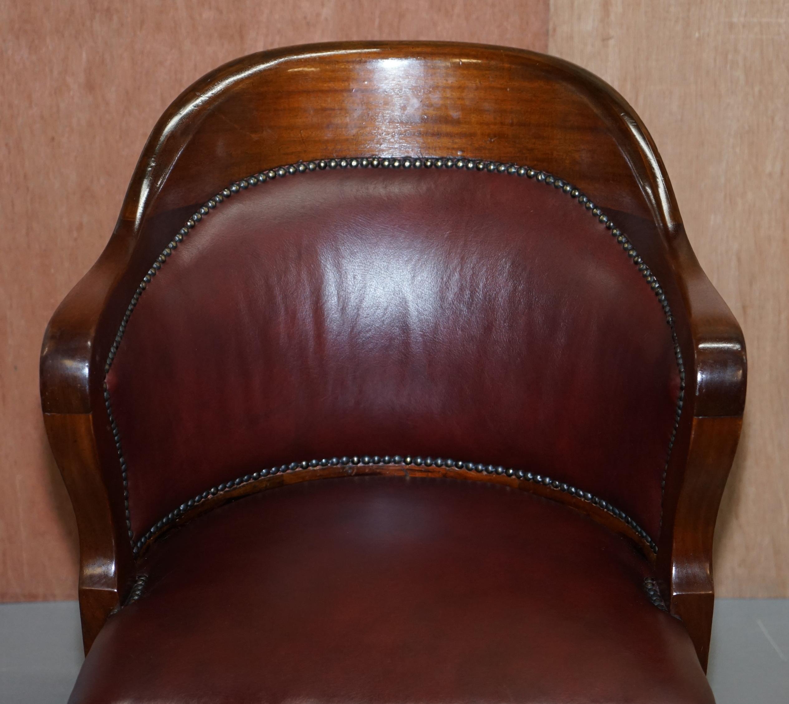 Hand-Crafted 1900 Wylie & Lochhead by Appointment to the King Oxblood Leather Captains Chair