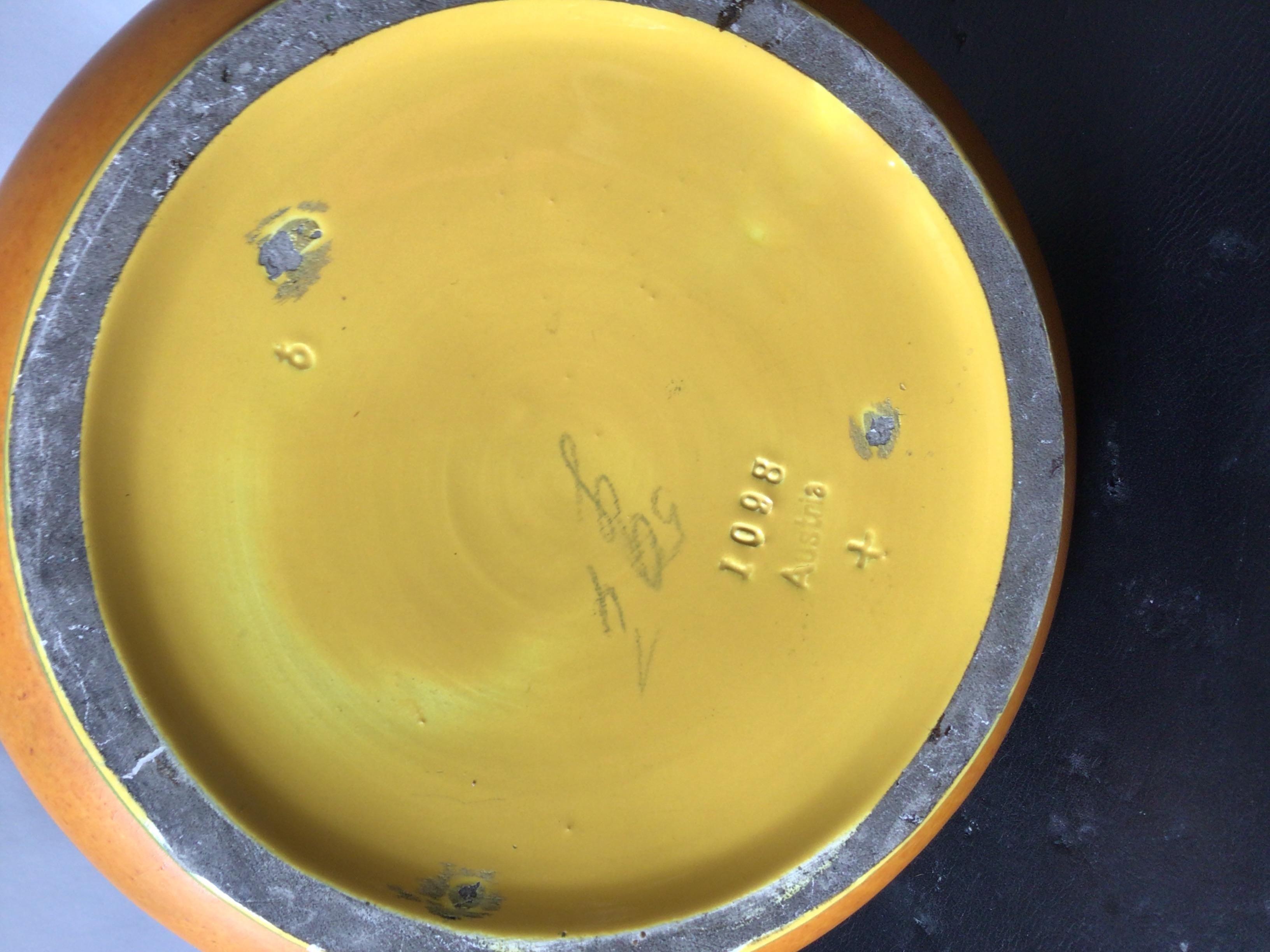 Vase autrichien Teplitz jaune 1900 en vente 1