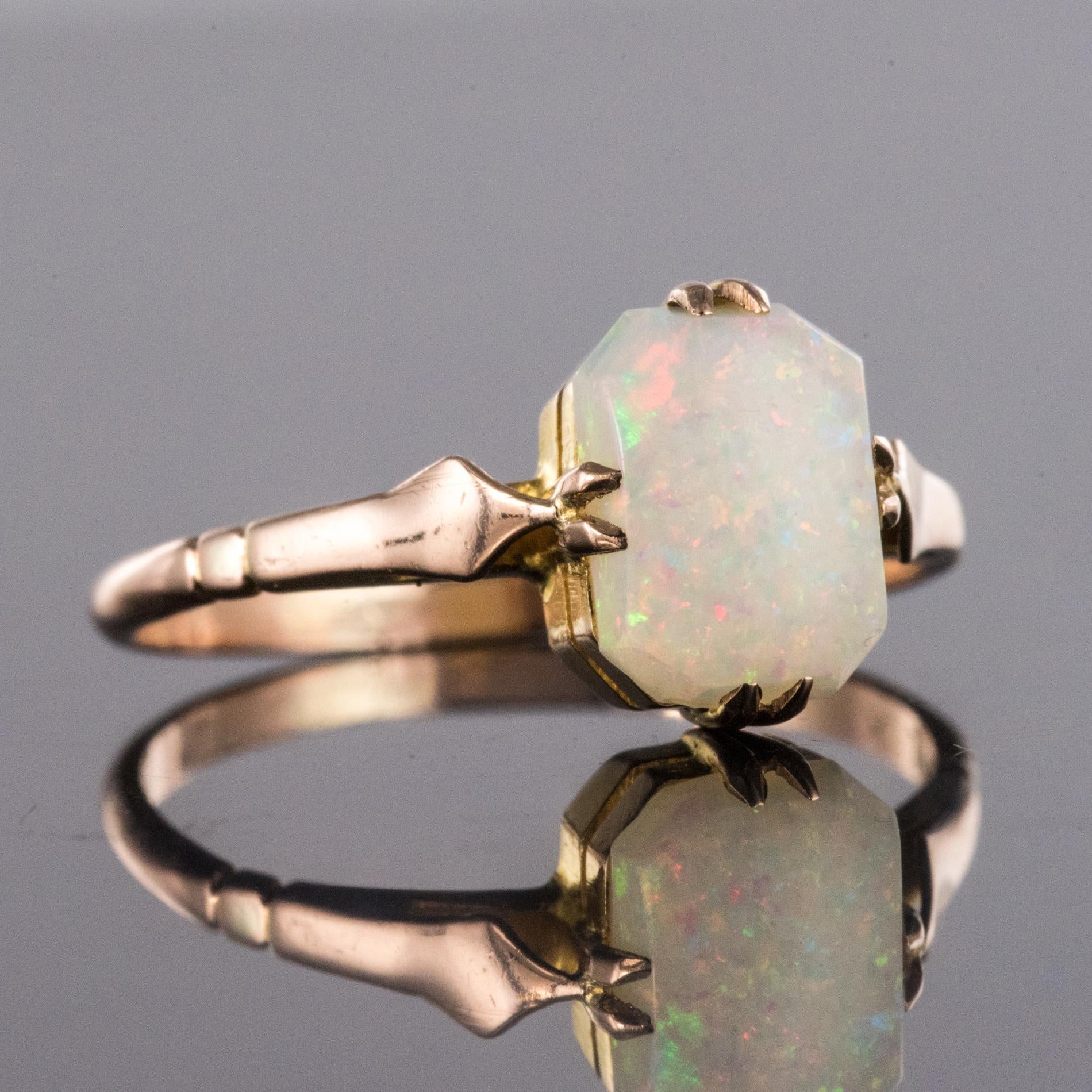1900s 0.75 Carat Solitaire Australian Opal Rose Gold Ring 4