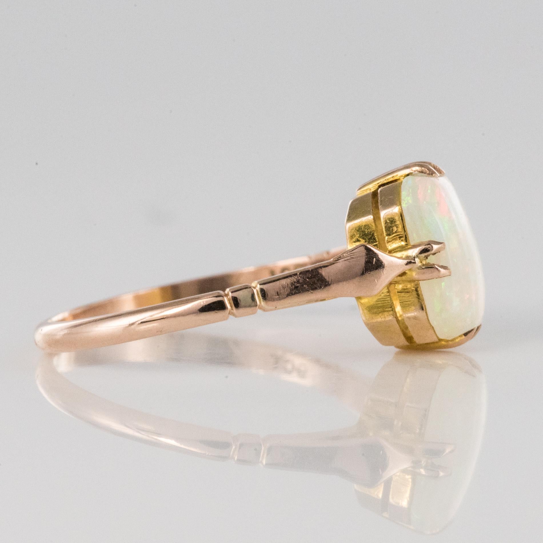 1900s 0.75 Carat Solitaire Australian Opal Rose Gold Ring 9