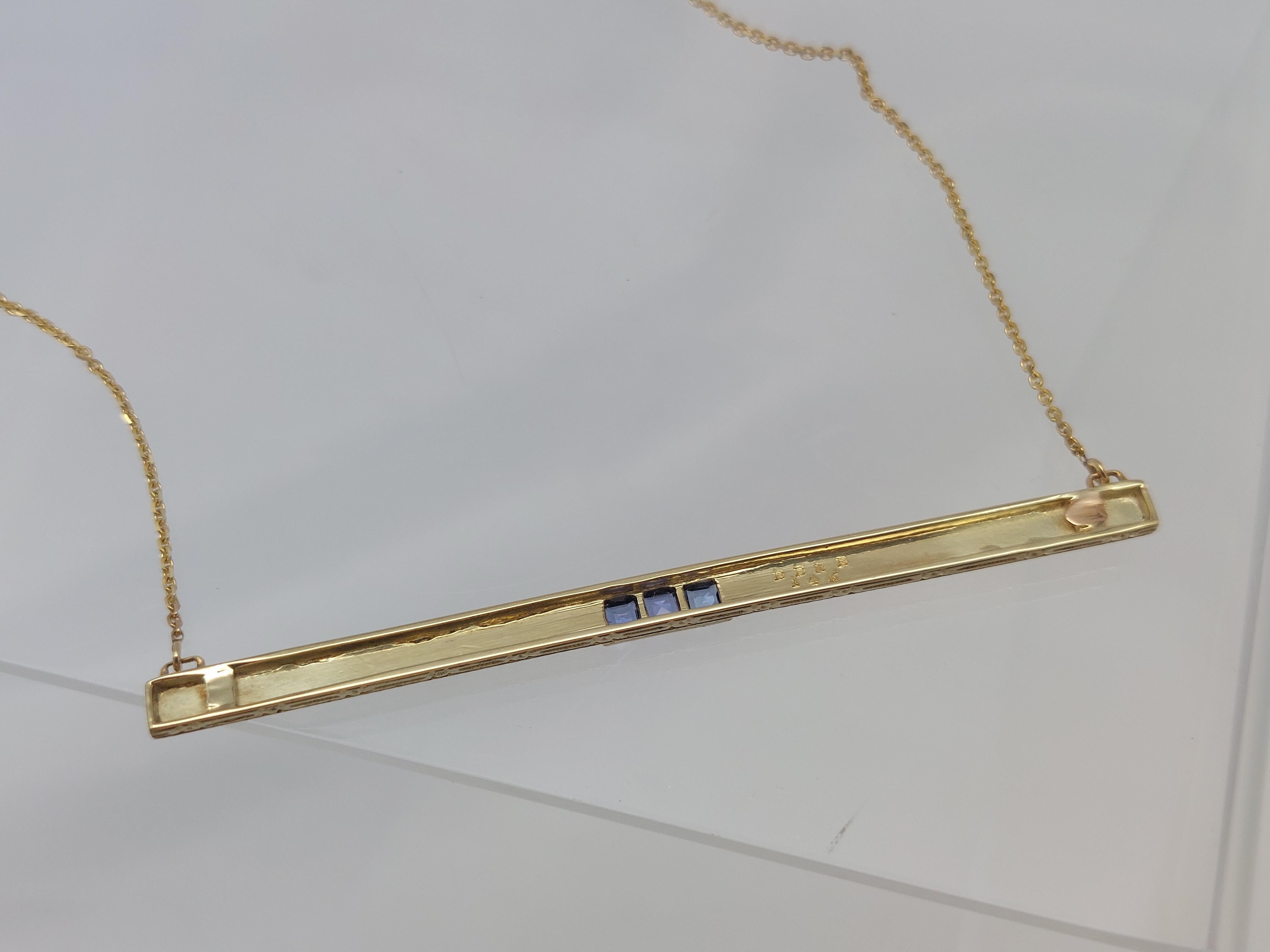 1900's 14 Karat Gelbgold graviert Saphir Bar Halskette im Angebot 3