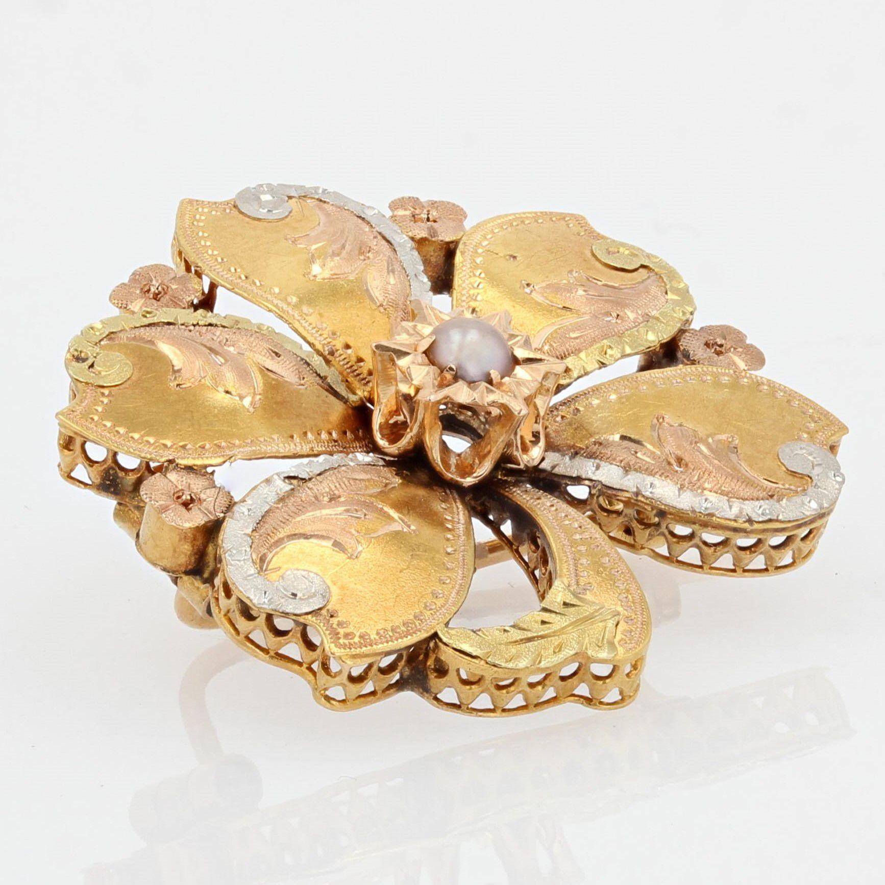 Women's 1900s 18 Karat Gold Natural Pearl Brooch Lever-Back Earrings Set