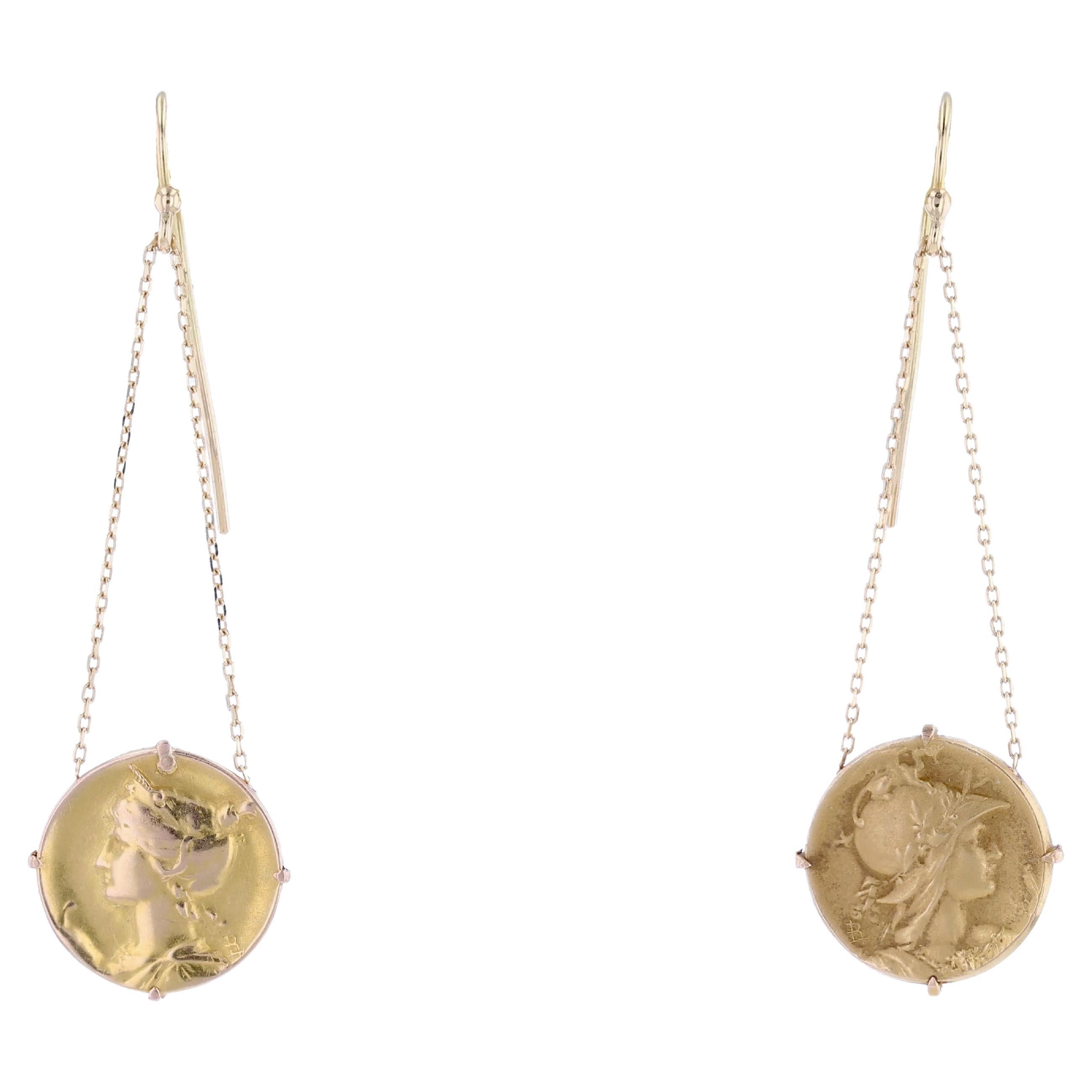 1900er Jahre 18 Karat Gelbgold Medaillon-Ohrringe mit Medaillon