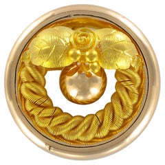 1900s 18 Karat Yellow Gold Round Brooch