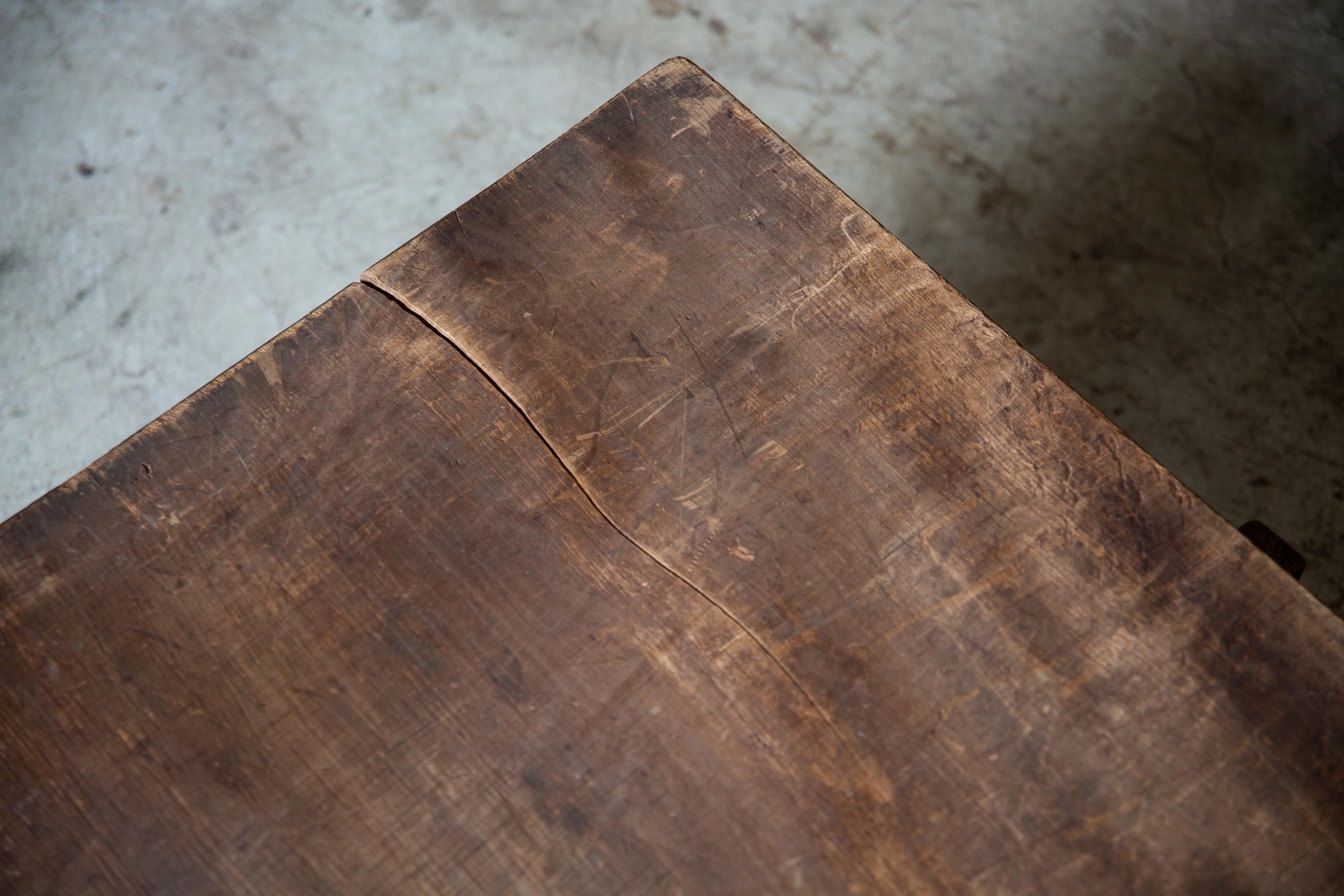 1900s - 20s Japanese antique wabi sabi long low table, primitive coffee table For Sale 7