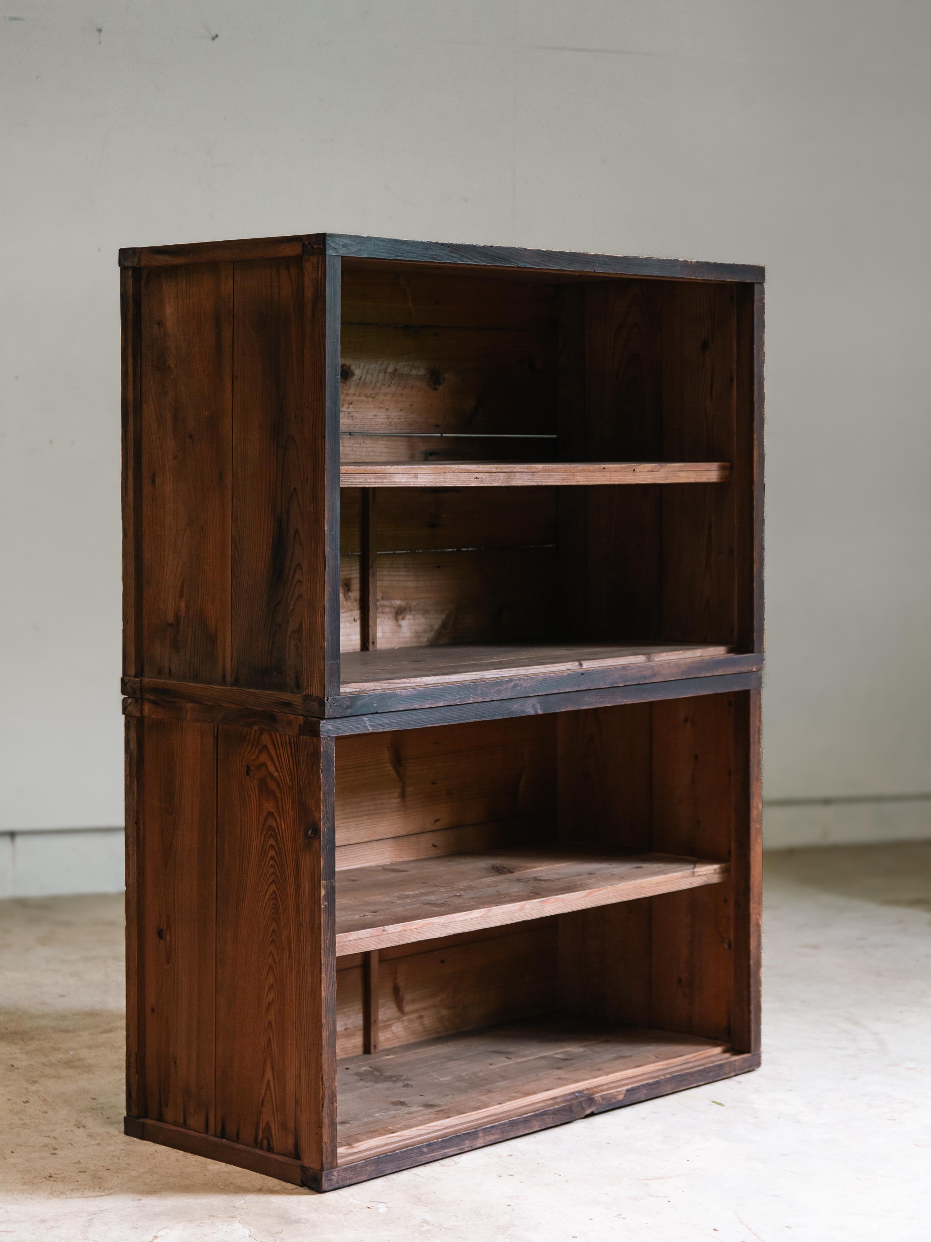 1900s-30s Japanese antique 2 tier mid Mizuya tansu chest. wabi sabi primitive For Sale 1