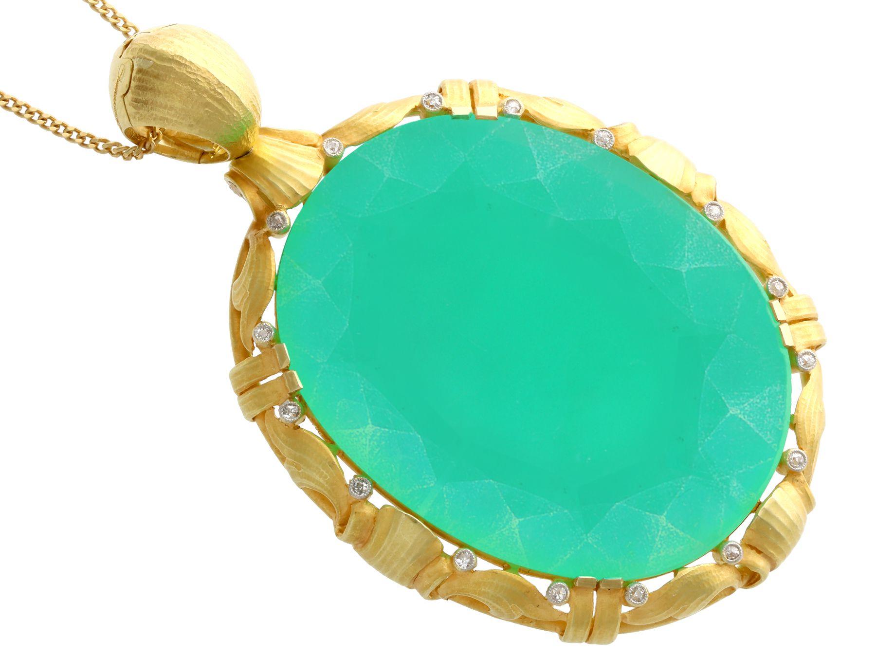 Oval Cut 1900s 51.69Ct Cabochon Cut Chrysoprase and Diamond Yellow Gold Pendant