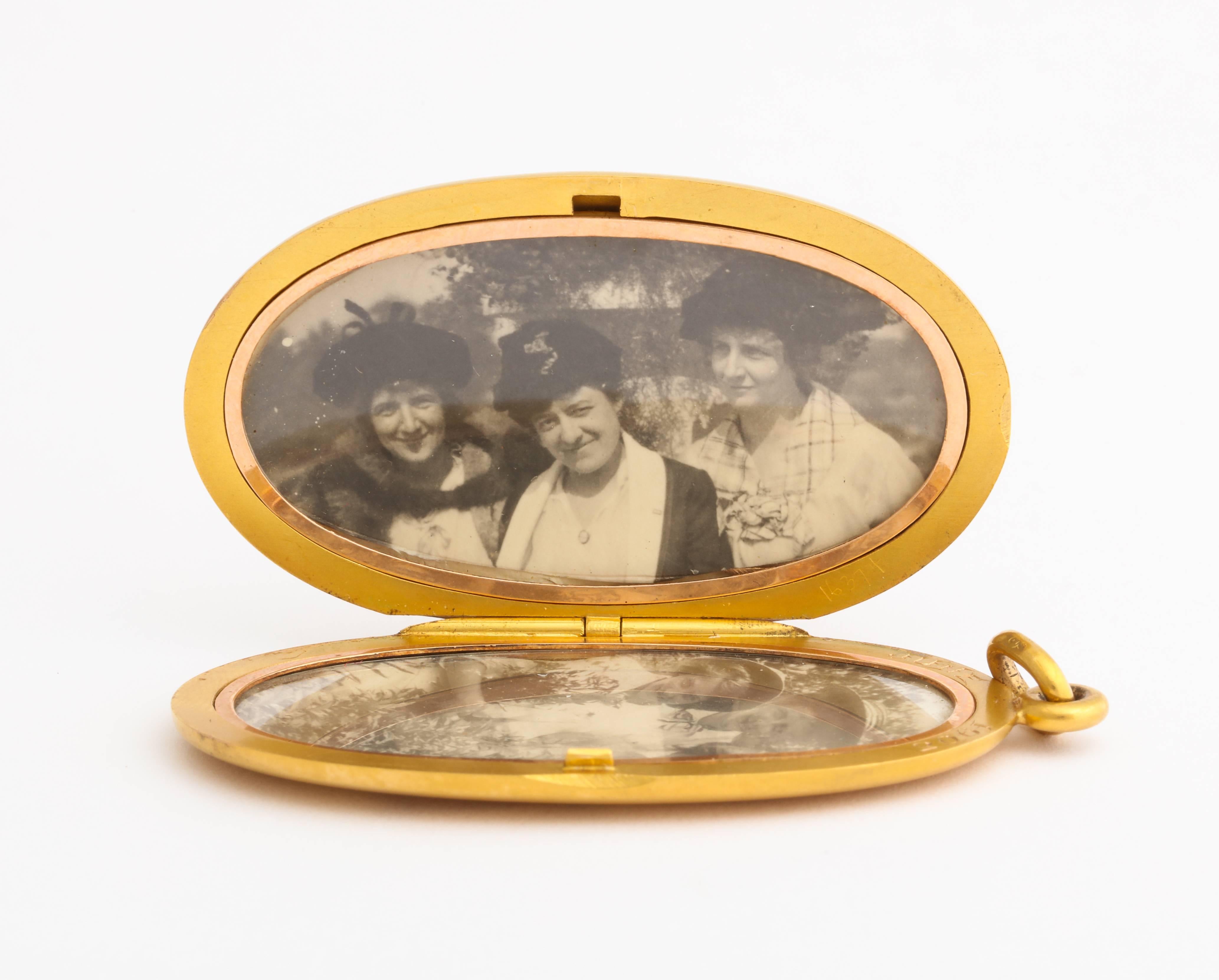 Taille ronde Alling & Co., années 1900 Médaillon américain Art Nouveau en or émaillé en vente