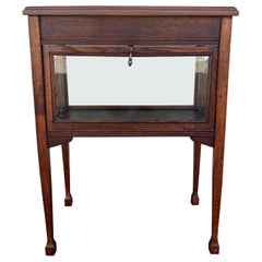 1900s American Tiger Oak Art Nouveau Tea Cabinet, Signed, 1900s