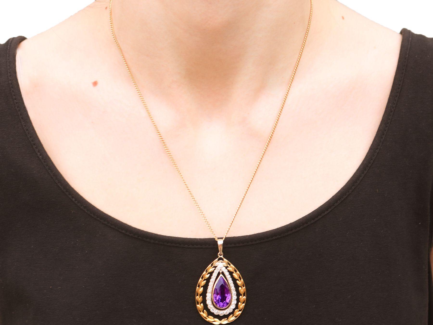 1900s Antique 10.88 Carat Amethyst and 1.88 Carat Diamond Yellow Gold Pendant For Sale 2