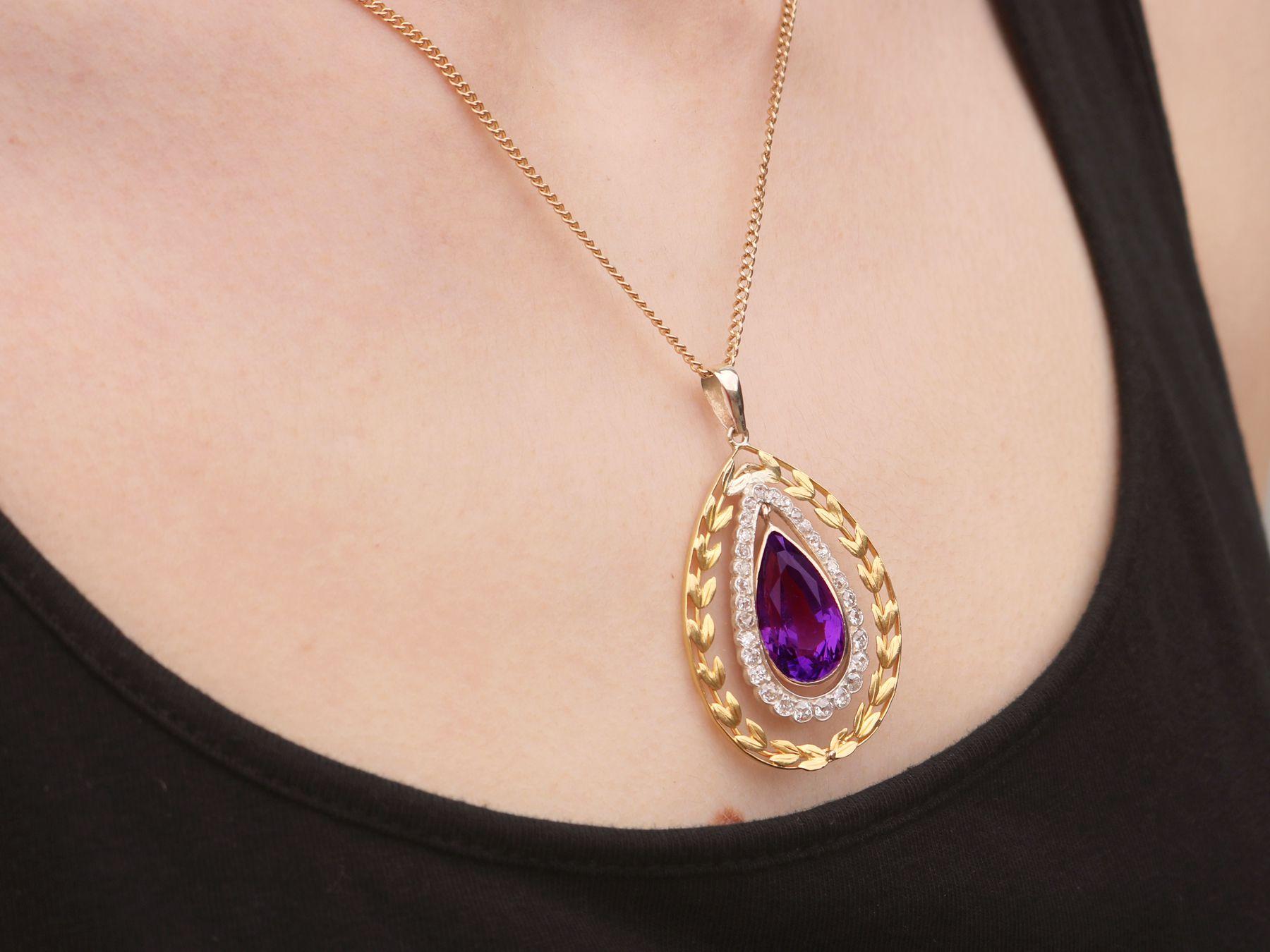 1900s Antique 10.88 Carat Amethyst and 1.88 Carat Diamond Yellow Gold Pendant For Sale 3