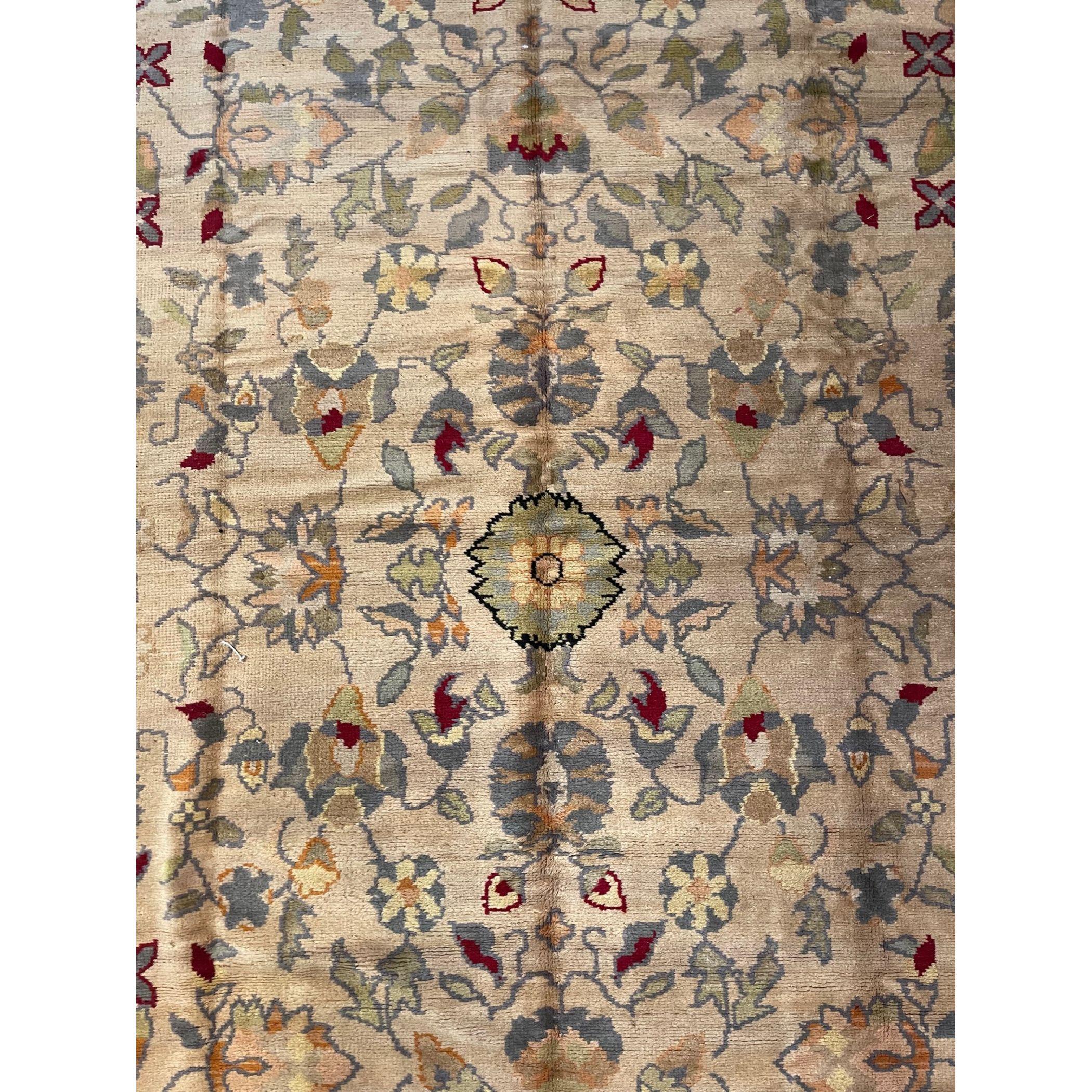 1900s Antique Beige Chinese Rug - 11'4'' X 8'5'' In Good Condition For Sale In Los Angeles, US