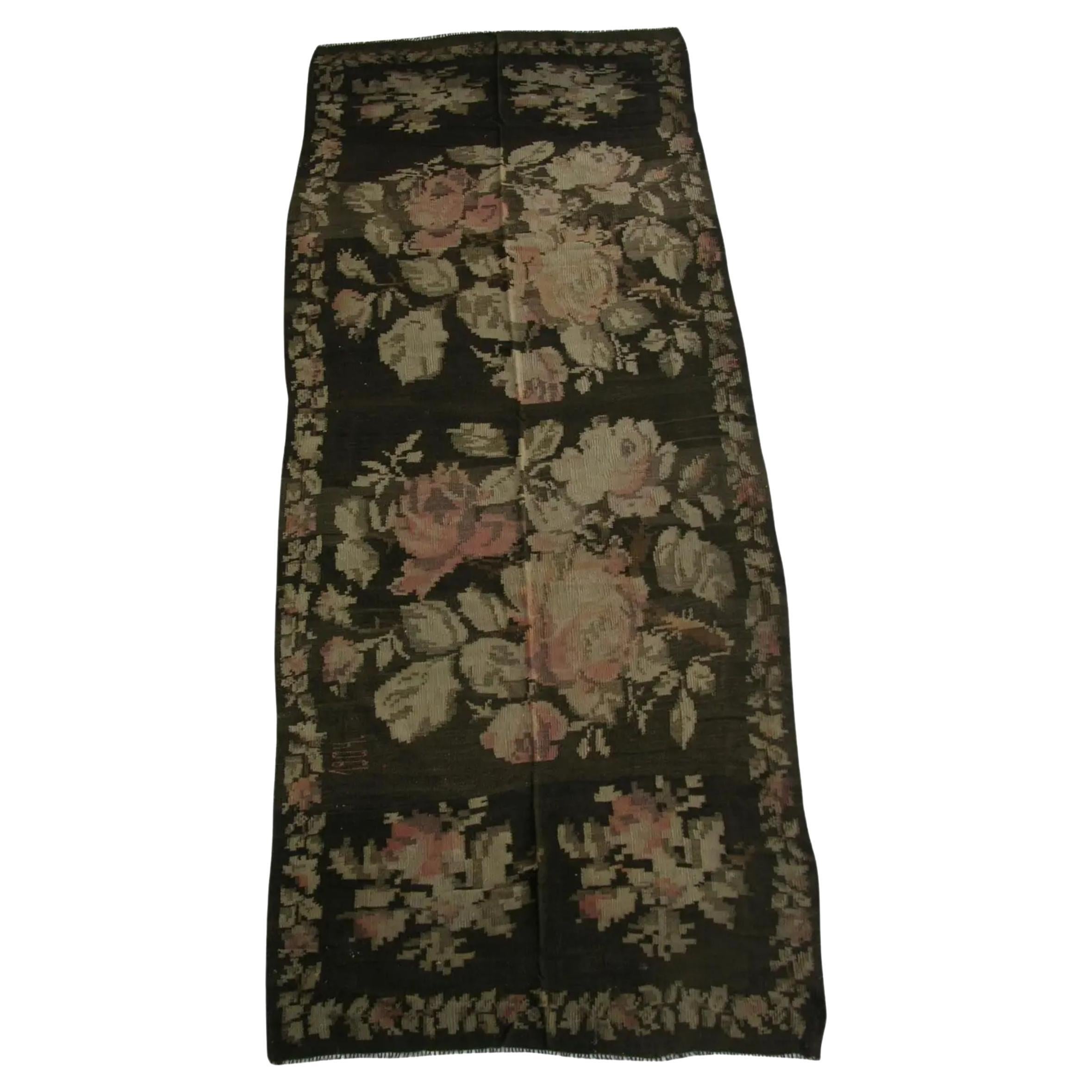 Tapis de couloir floral bessarabique ancien des années 1900 - 12'10'' X 5'2''