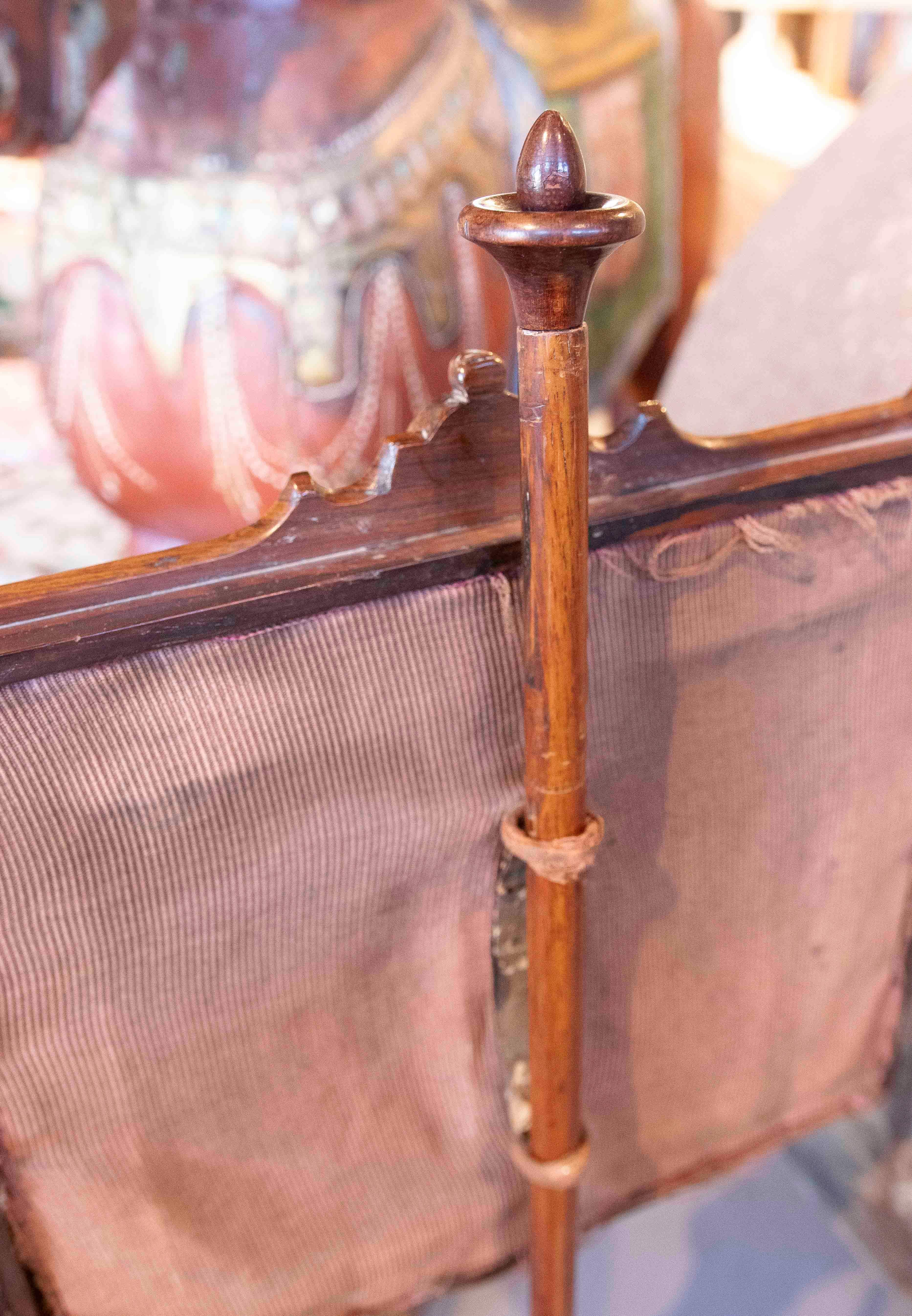 1900s Antigua Pantalla de Chimenea de Madera Tallada con Panel Decorativo 9