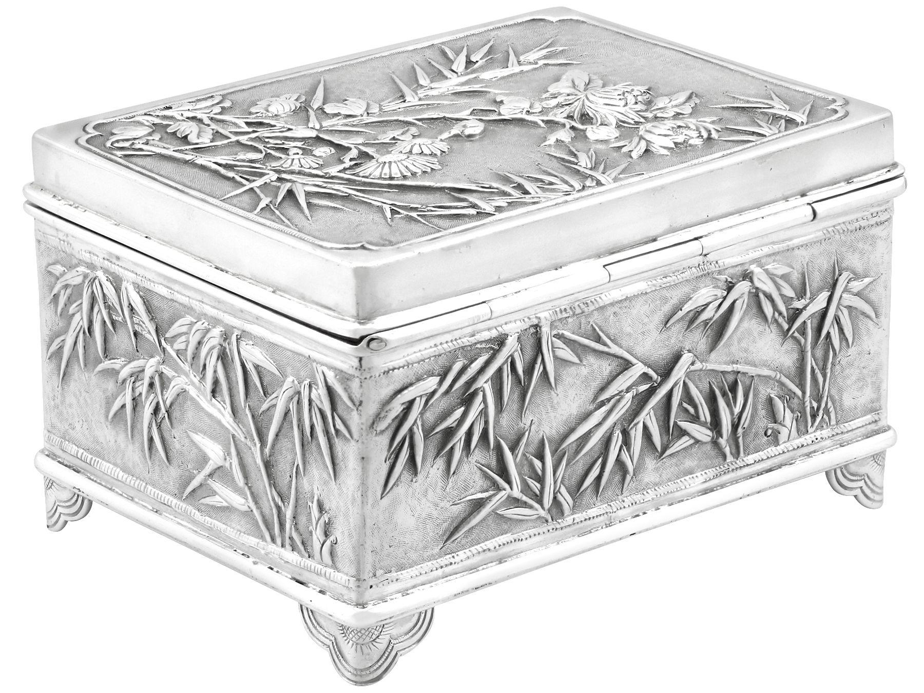 Sterling Silver 1900s Antique Chinese Export Silver Box For Sale