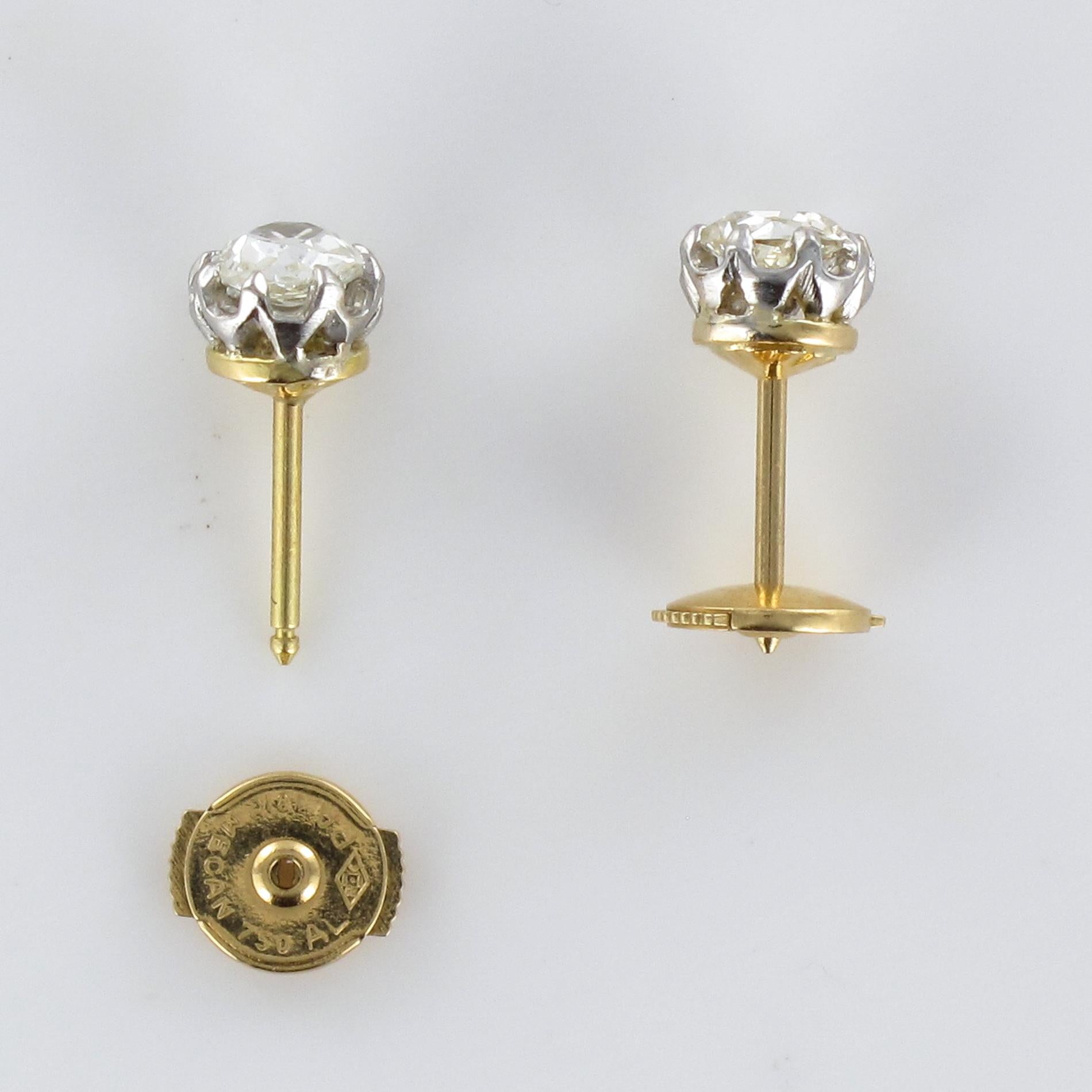 1900s Antique-Cut Diamond 18 Karat Yellow Gold Stud Earrings 3