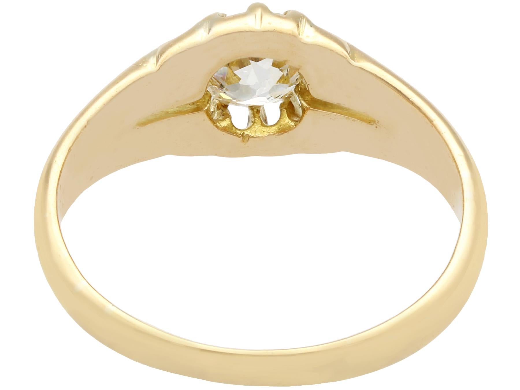 Round Cut Antique 1900s Diamond and Yellow Gold Ring For Sale