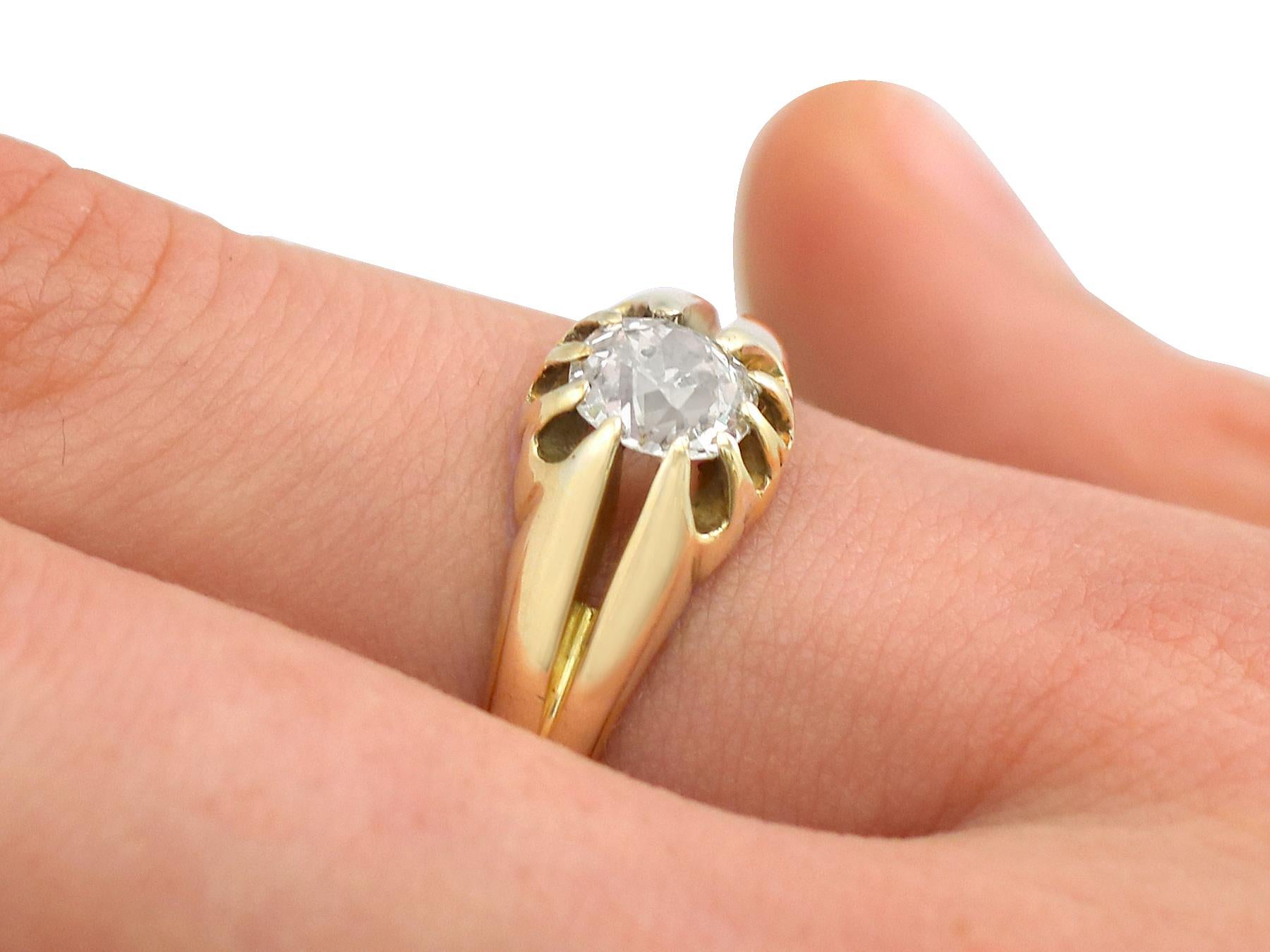 Antique 1900s Diamond and Yellow Gold Ring For Sale 1