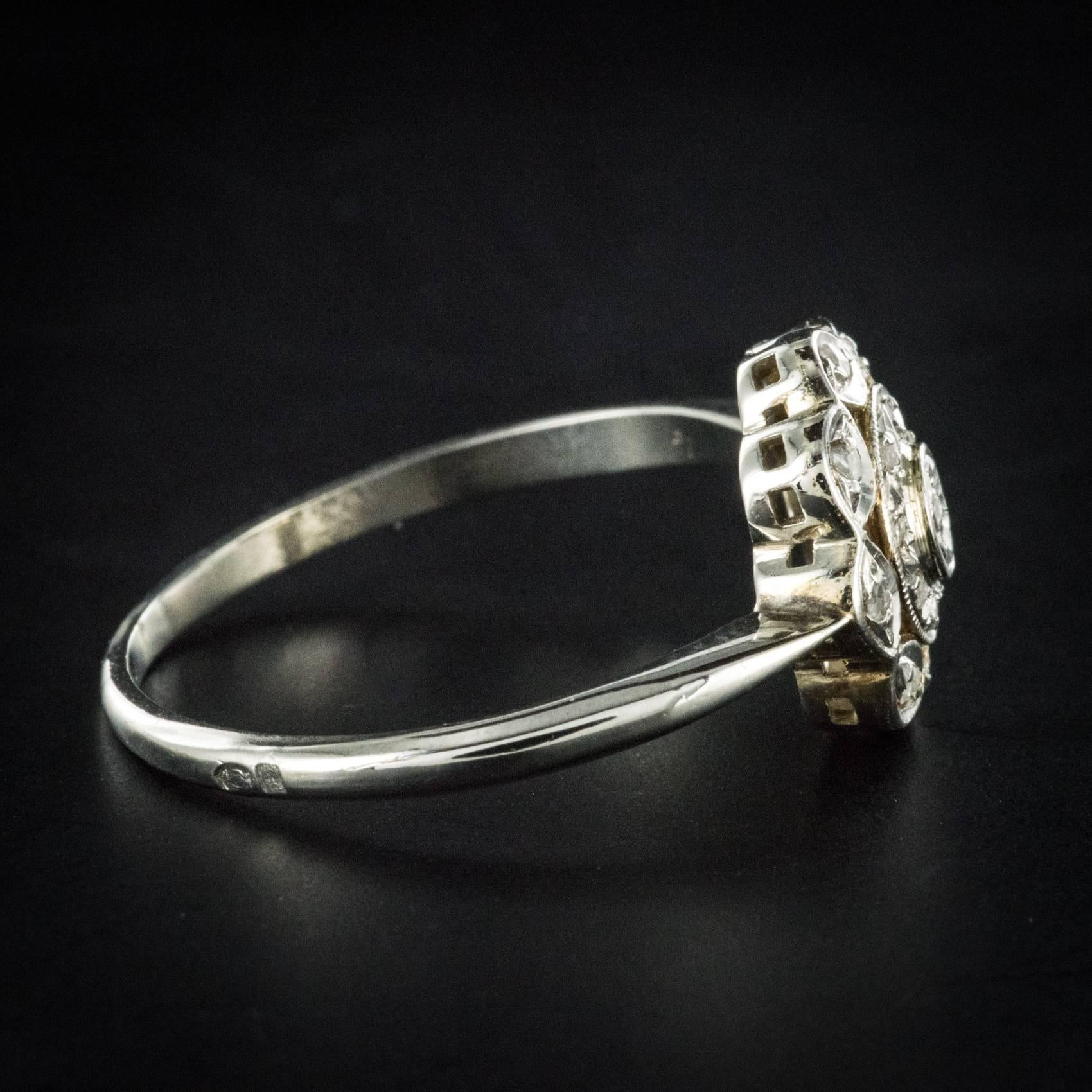 1900s Antique Diamond White Gold Platinum Flower Shape Ring  1
