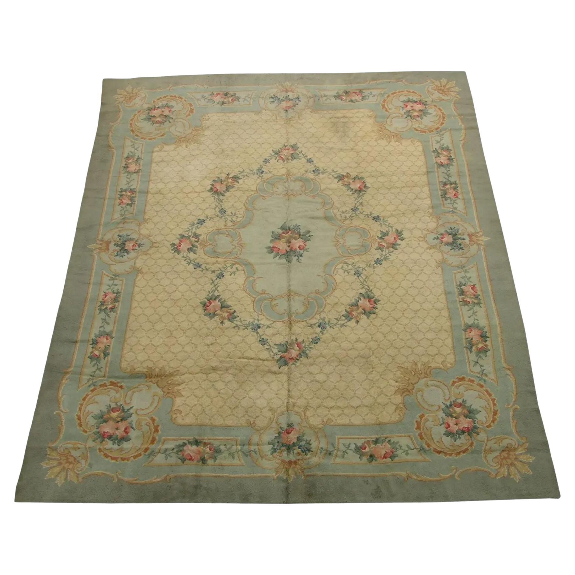1900er Jahre Antiker europäischer Teppich 13′ × 16′3″. im Angebot