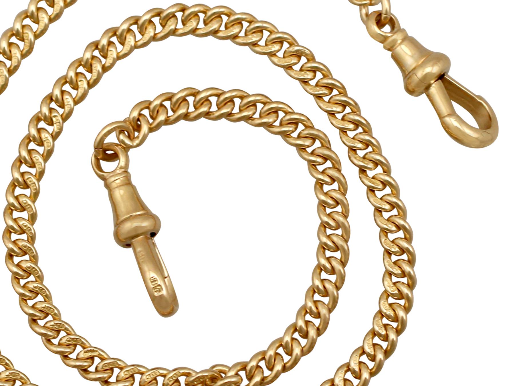 An impressive antique 1900's fob chain in 18 karat yellow gold; part of our diverse antique jewellery and estate jewelry collections.

This fine and impressive antique chain has been crafted in 18k yellow gold.

The fob chain necklace is composed of