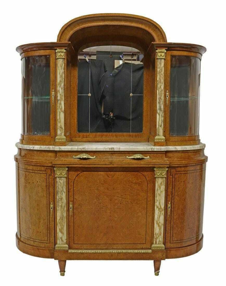 Français Serveur d'exposition/Sideboard français ancien des années 1900 avec plateau en marbre, bois de ronce et miroir