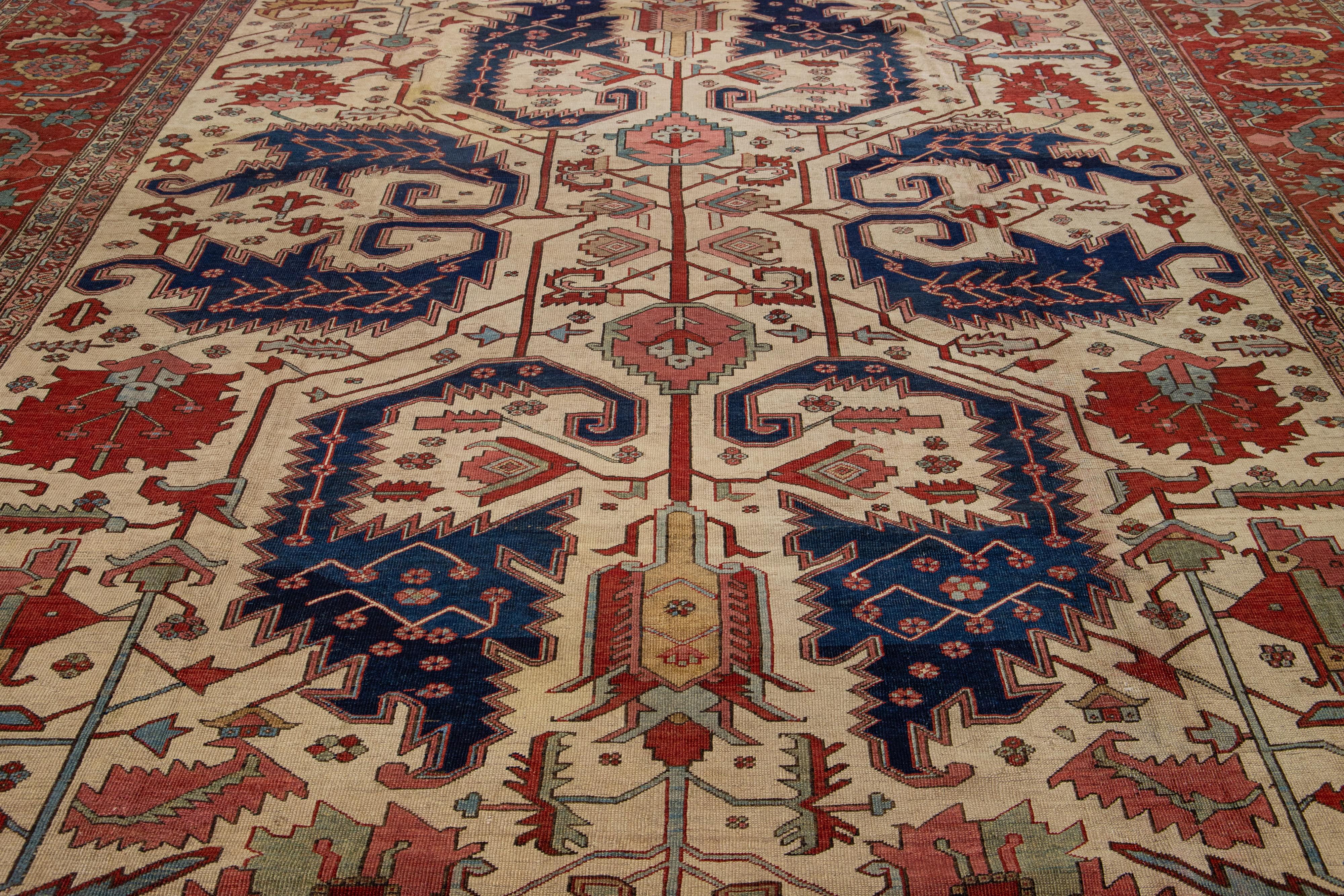 1900s Antique Handmade Wool Rug Persian Serapi Featuring a Allover Motif For Sale 1