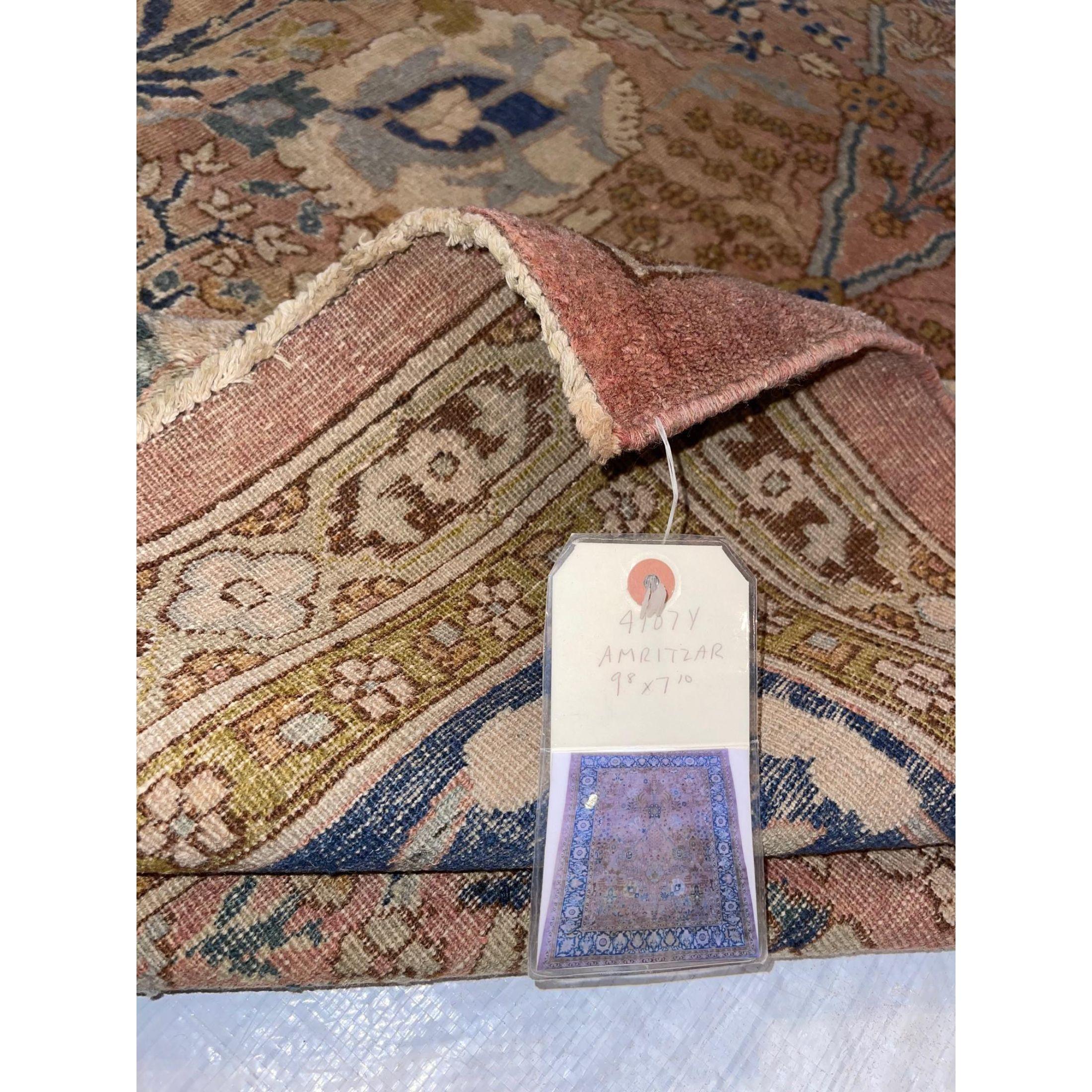 1900s Antique Indian Amritsar Rug In Good Condition For Sale In Los Angeles, US
