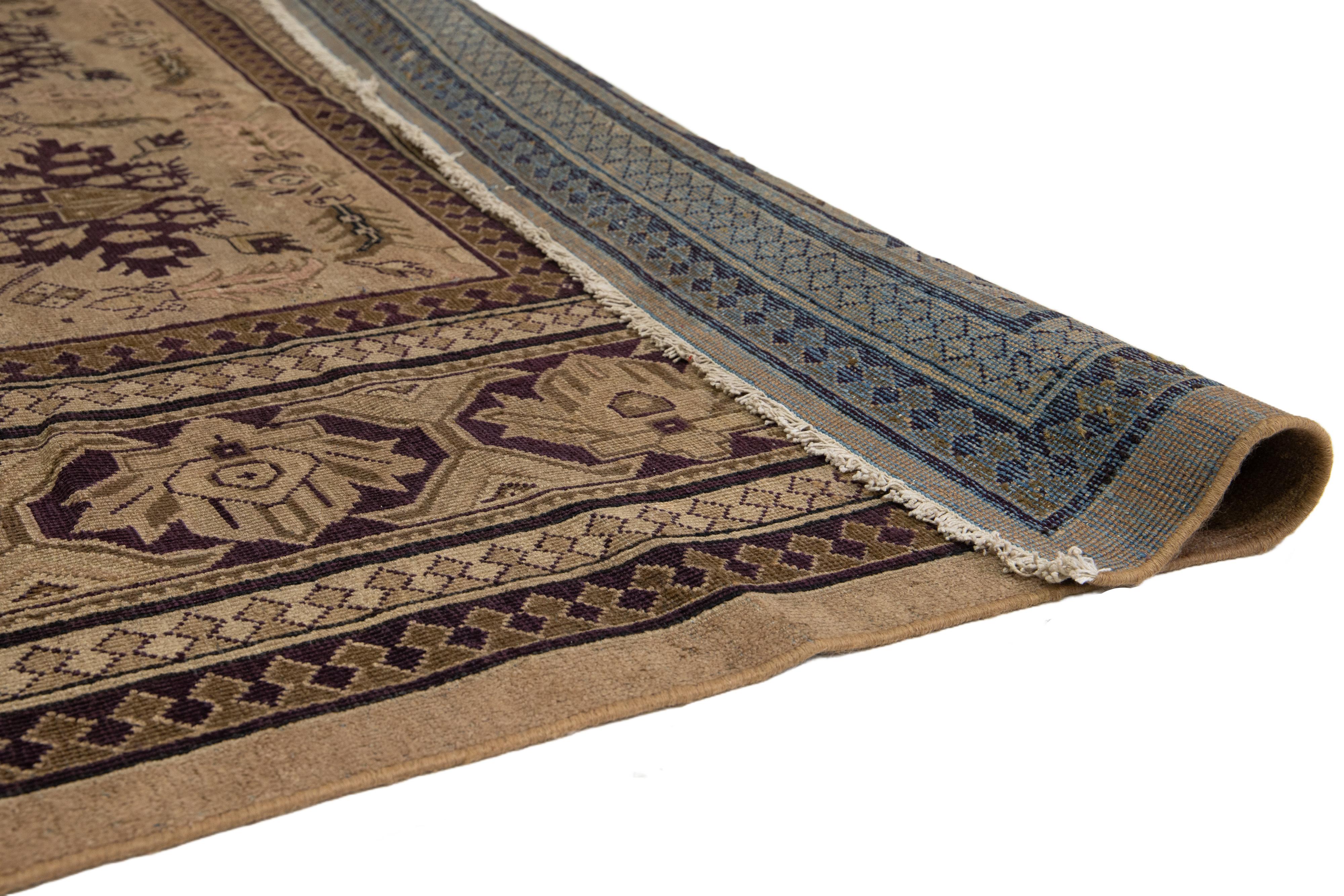 1900er Jahre Antiker indischer Amritsar Wollteppich in Brown mit Allover-Design (Indisch) im Angebot
