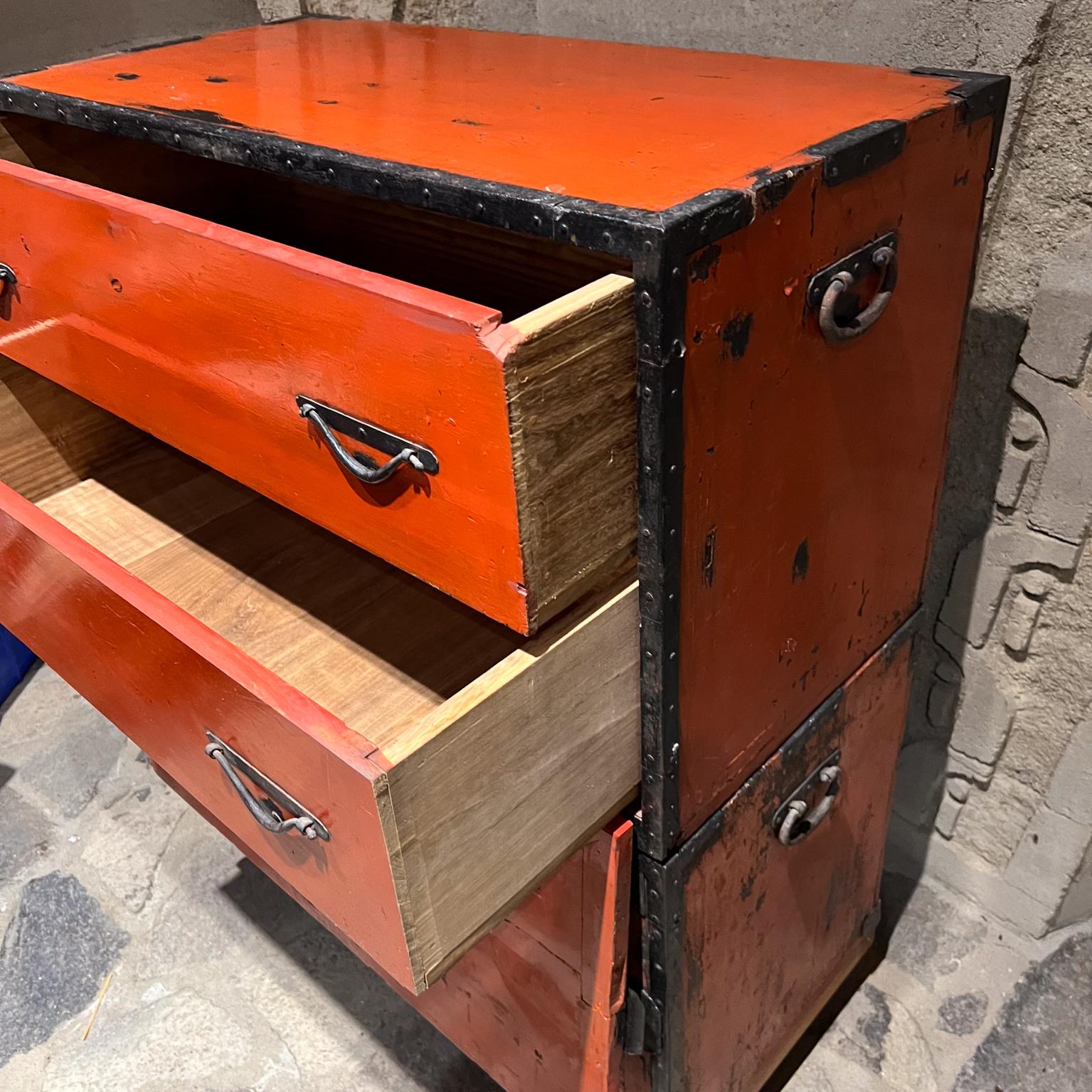 1900s Antique Japanese Tansu Red Cabinets Travel Chests For Sale 2