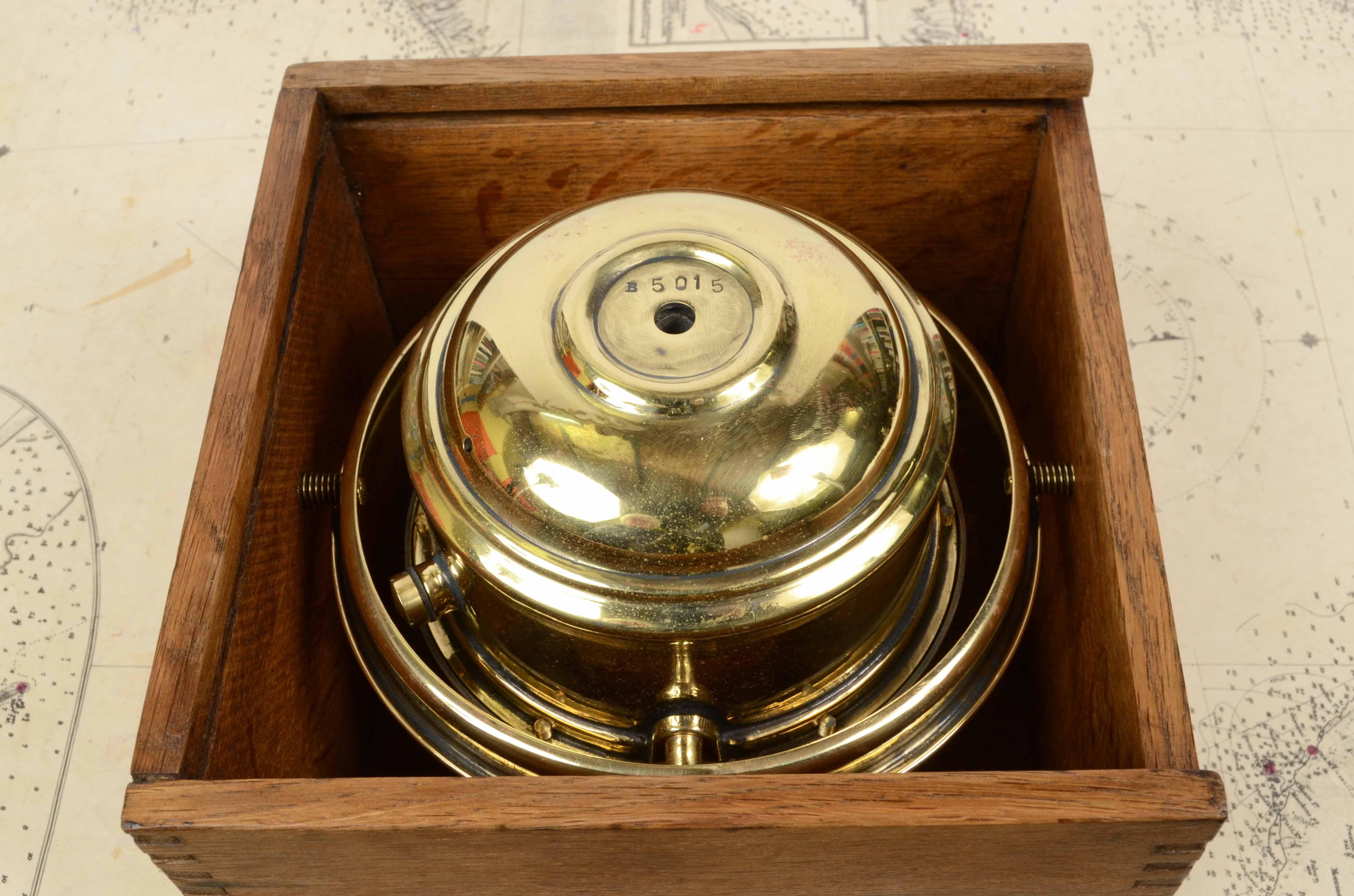 1900s Antique Magnetic Nautical Brass Liquid Sestrel Compass in Original Box 2